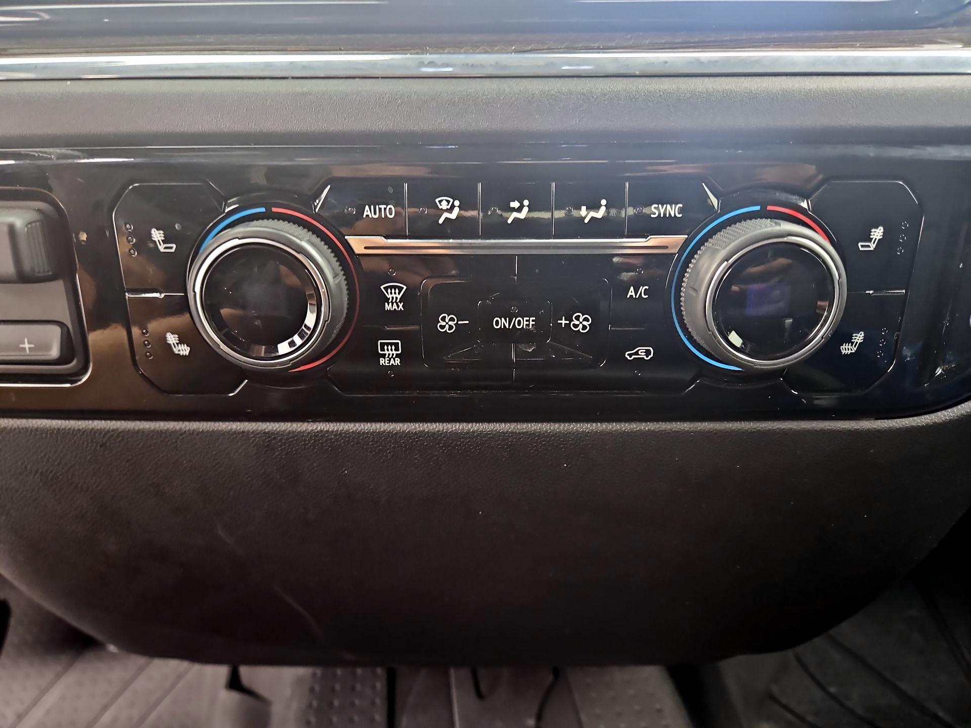 Thumbnail: 2023 Chevrolet Silverado 1500 - 17