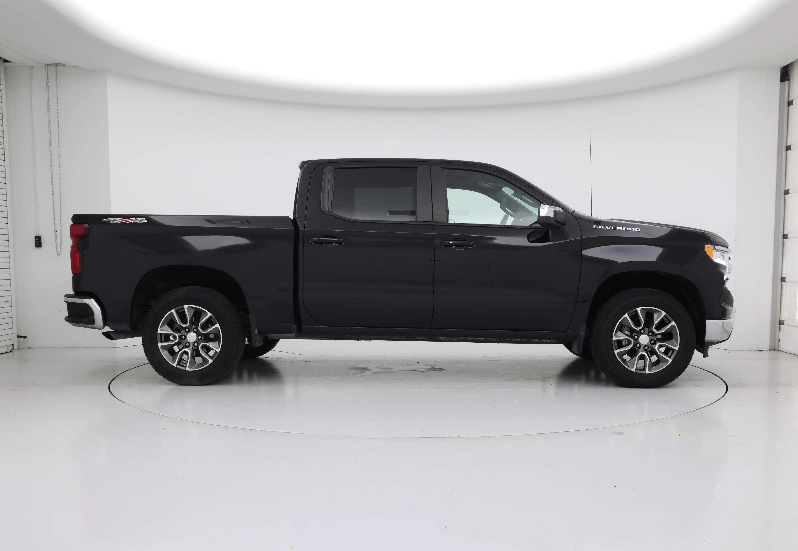 Thumbnail: 2023 Chevrolet Silverado 1500 - 7