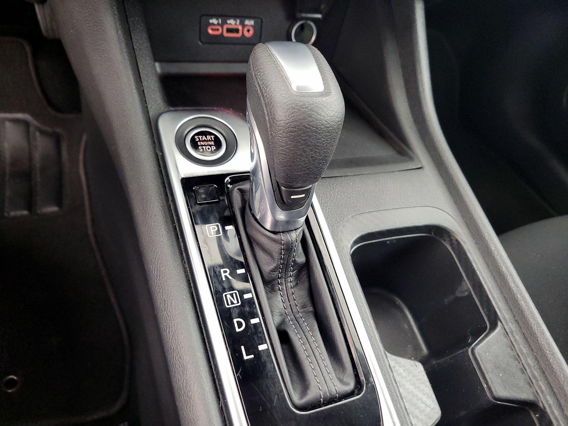 Thumbnail: 2020 Nissan Sentra - 17