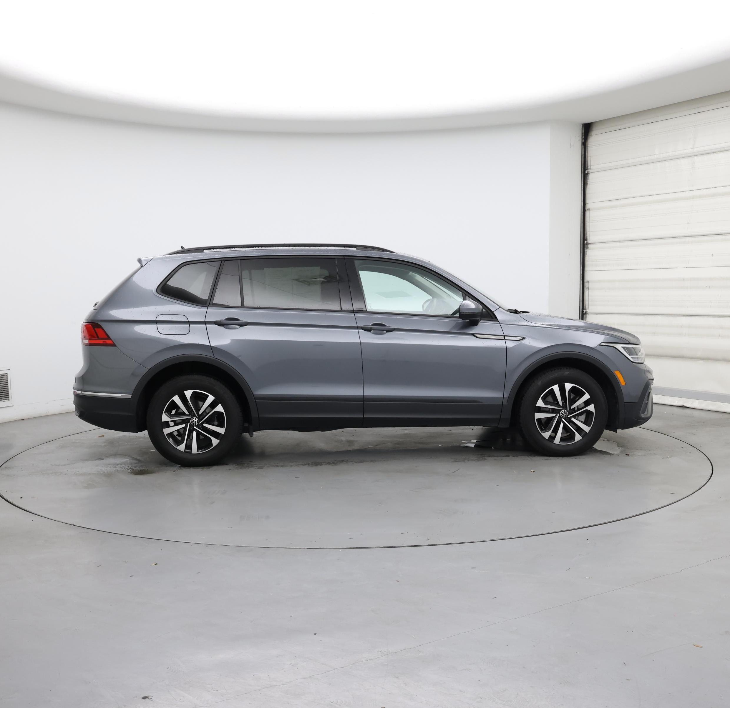Thumbnail: 2024 Volkswagen Tiguan - 7
