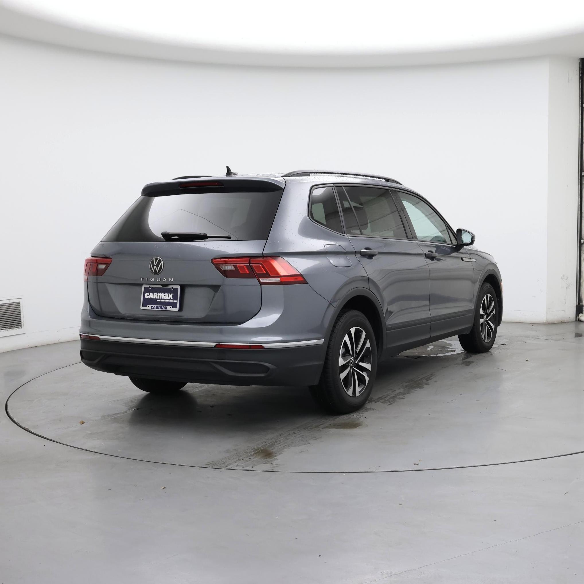 Thumbnail: 2024 Volkswagen Tiguan - 8