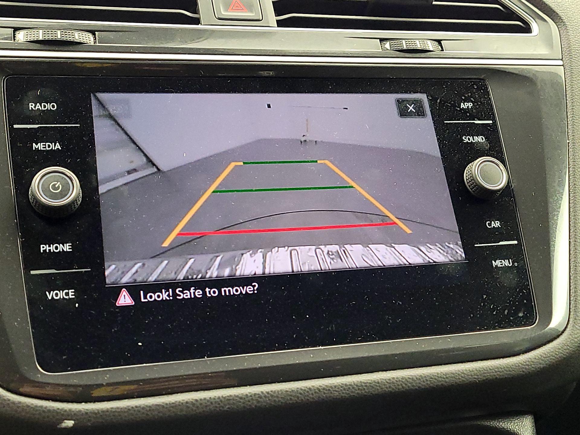 Thumbnail: 2024 Volkswagen Tiguan - 14