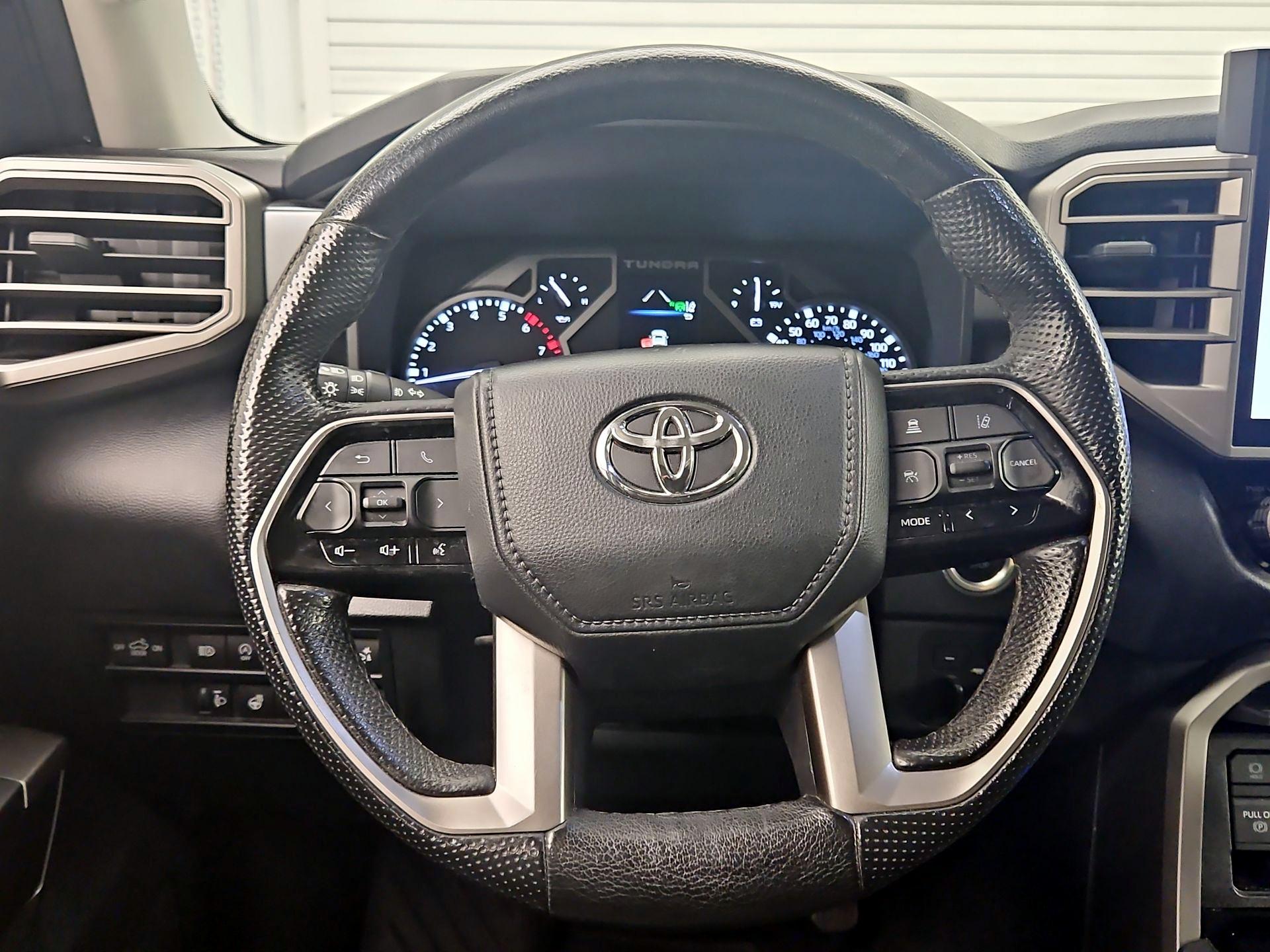 Thumbnail: 2022 Toyota Tundra - 10