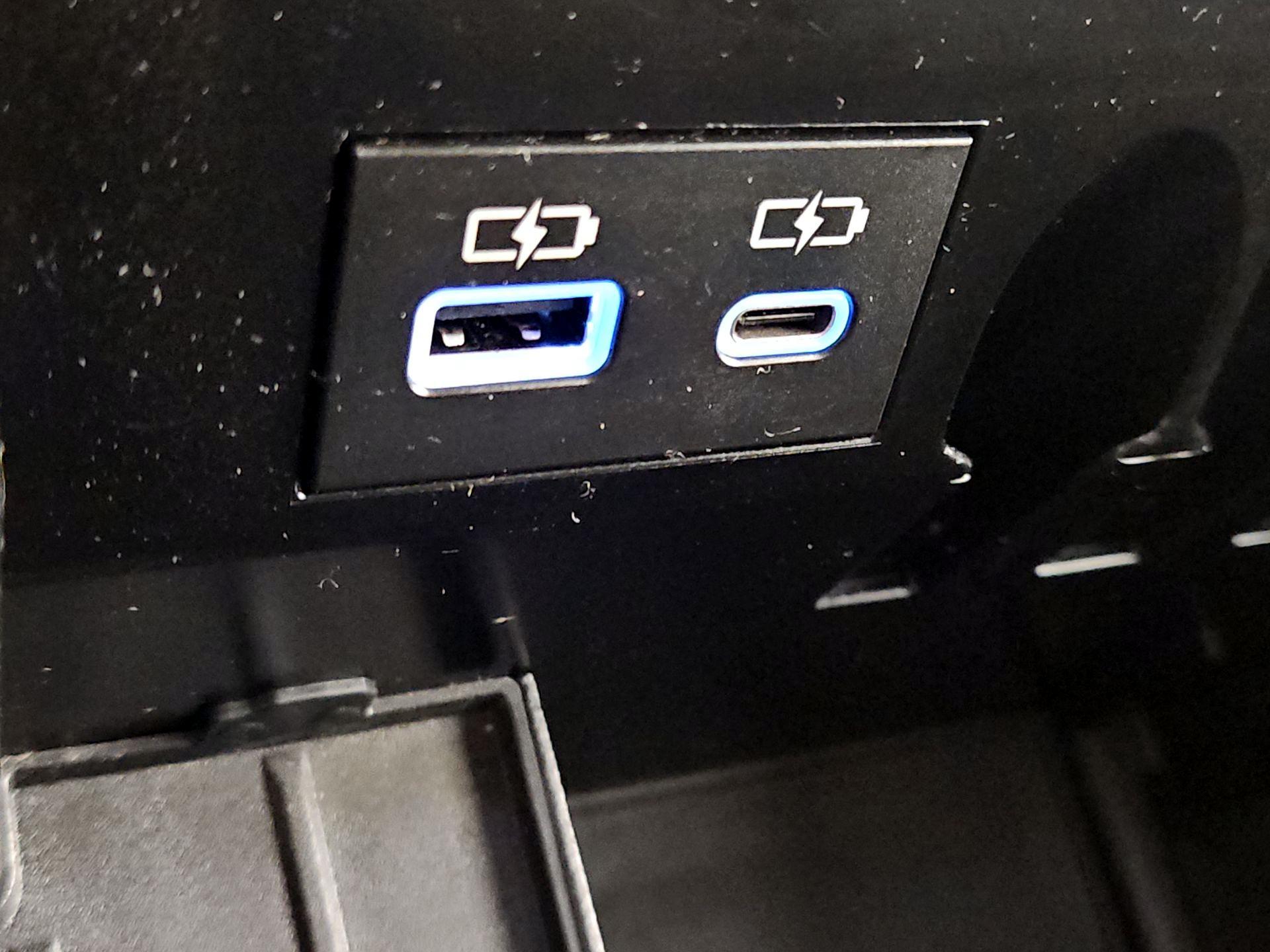 Thumbnail: 2022 Toyota Tundra - 18