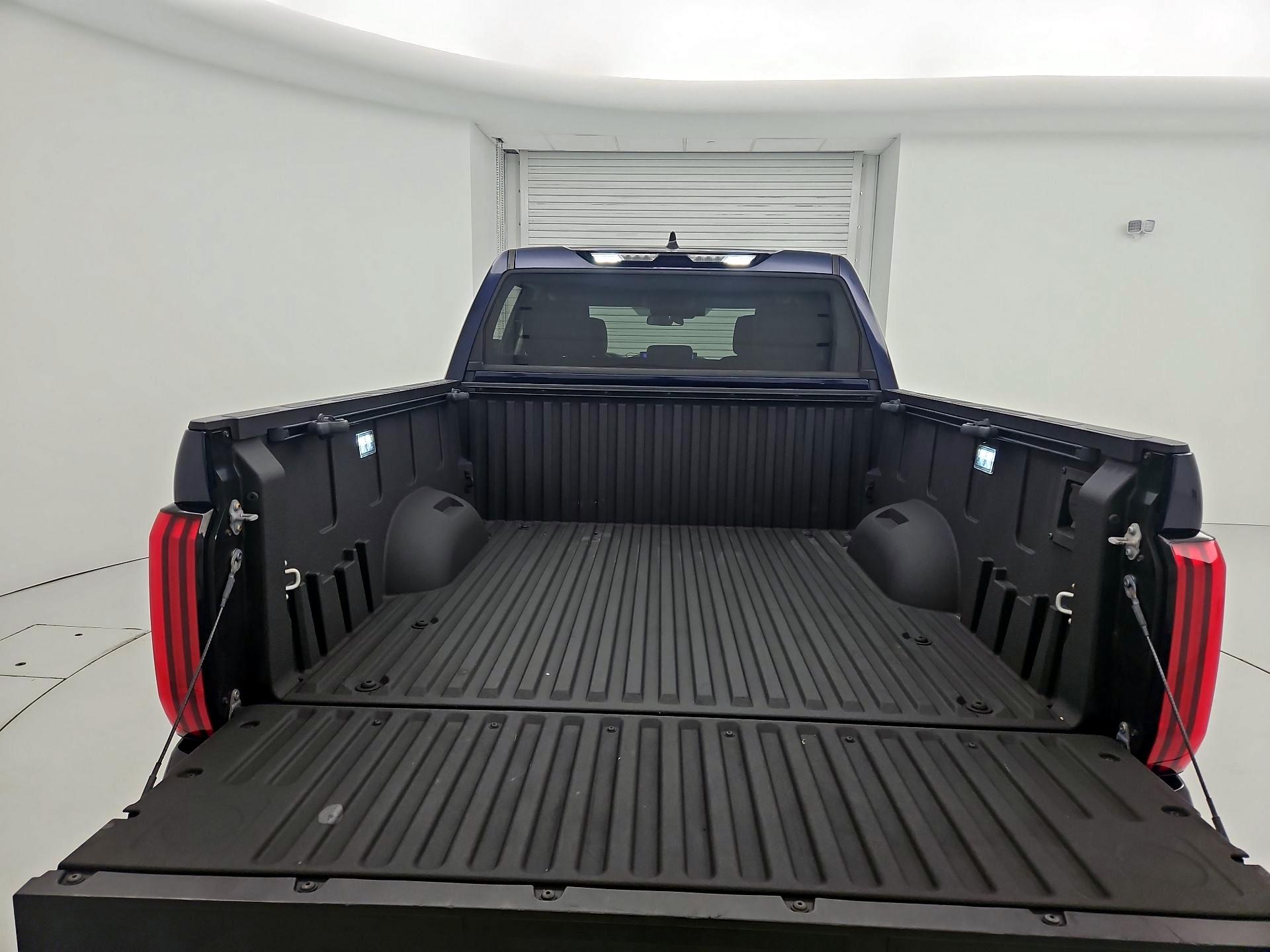 Thumbnail: 2022 Toyota Tundra - 20