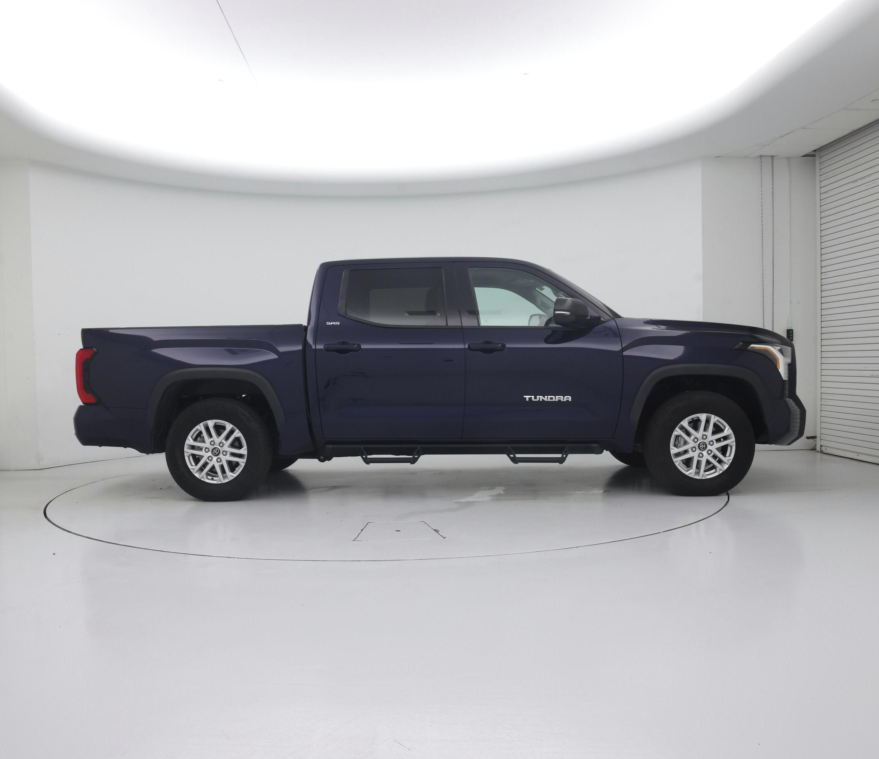 Thumbnail: 2022 Toyota Tundra - 7