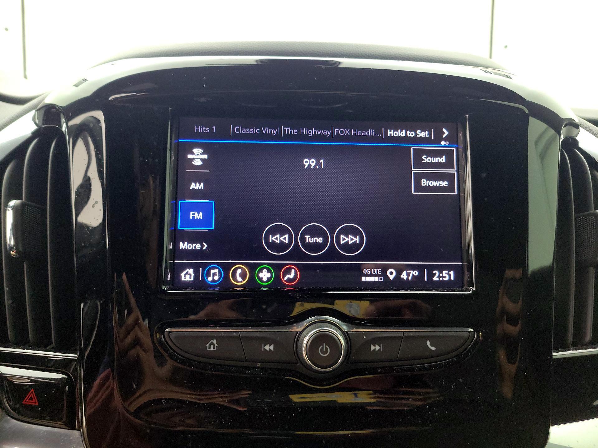 Thumbnail: 2023 Chevrolet Traverse - 15