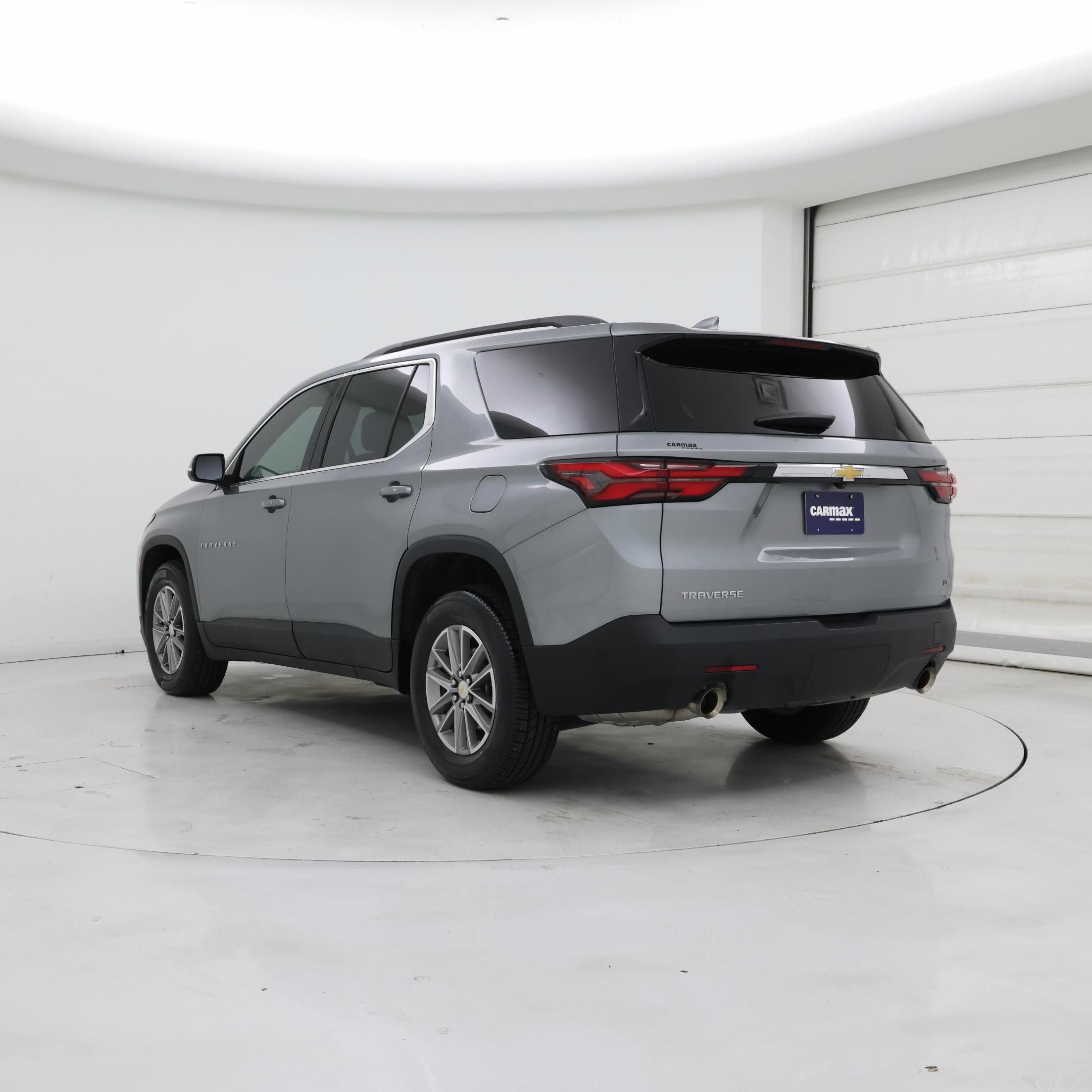 Thumbnail: 2023 Chevrolet Traverse - 2