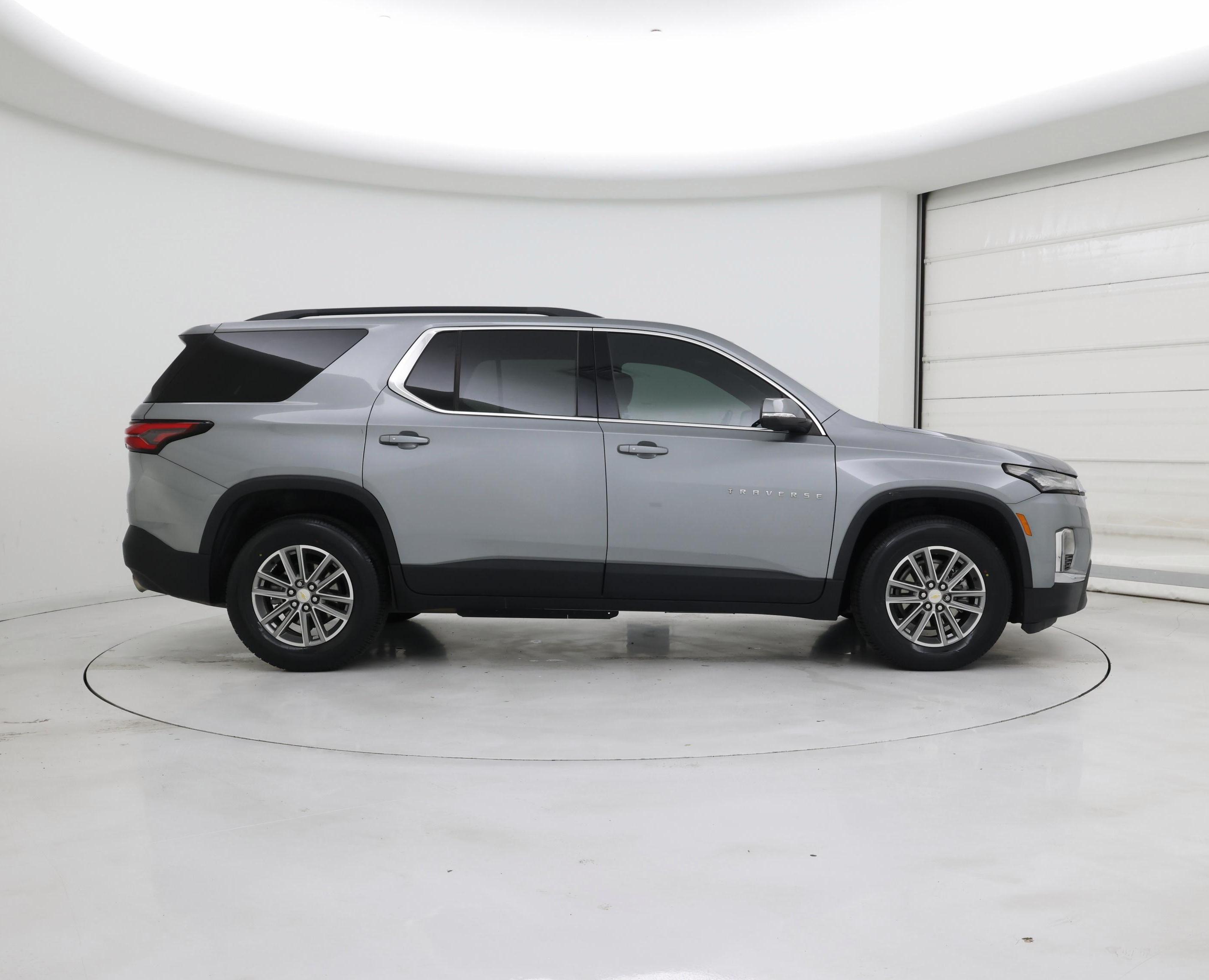 Thumbnail: 2023 Chevrolet Traverse - 7