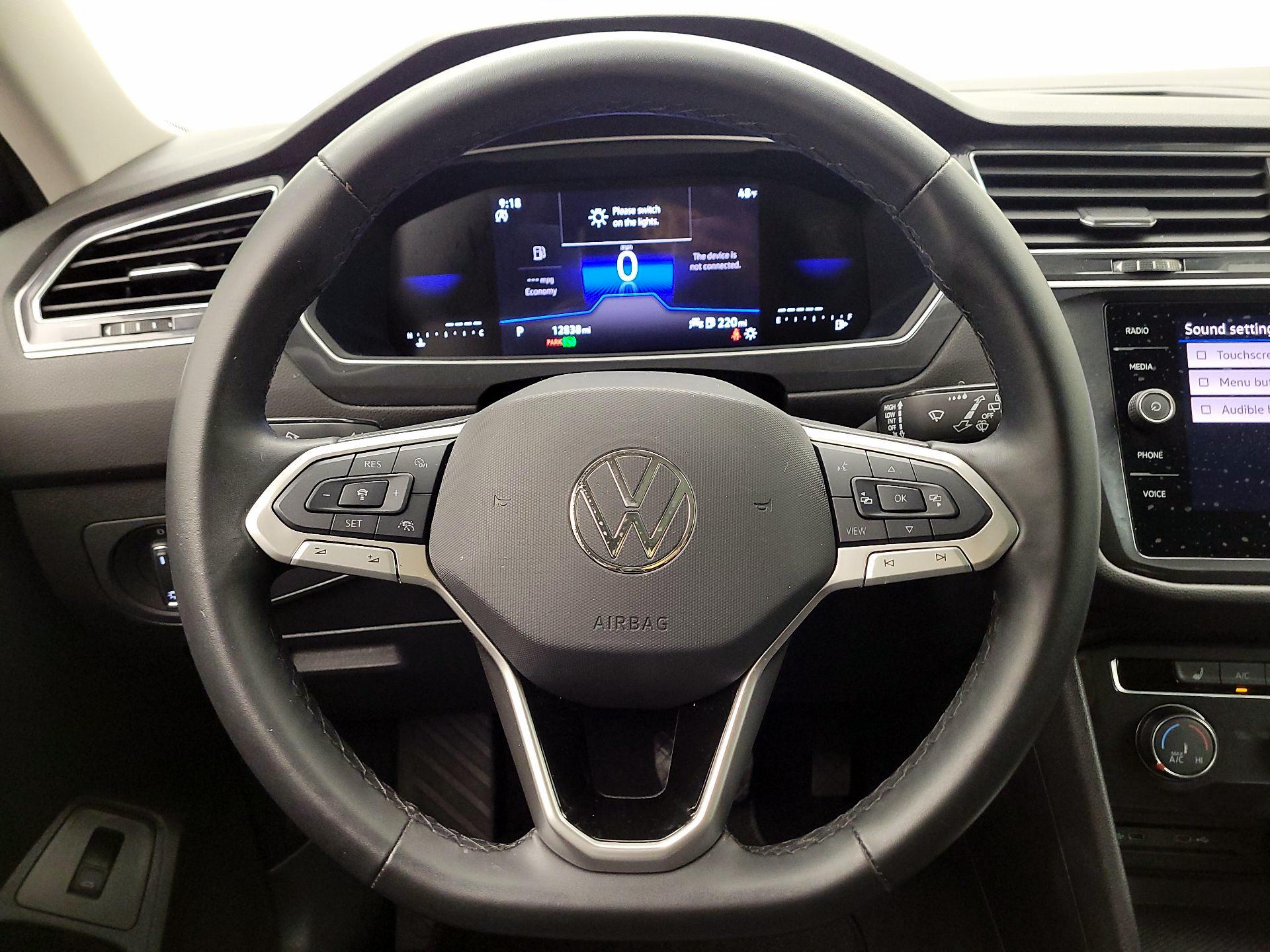 Thumbnail: 2024 Volkswagen Tiguan - 10