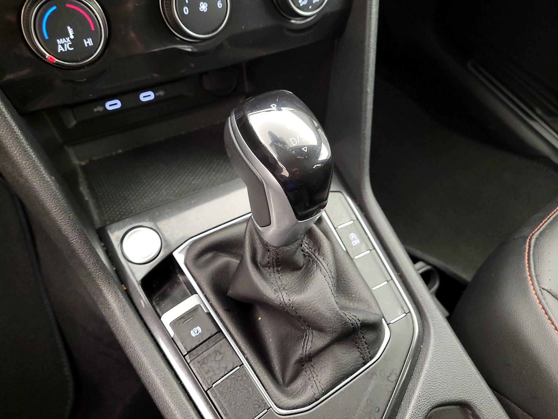 Thumbnail: 2024 Volkswagen Tiguan - 17