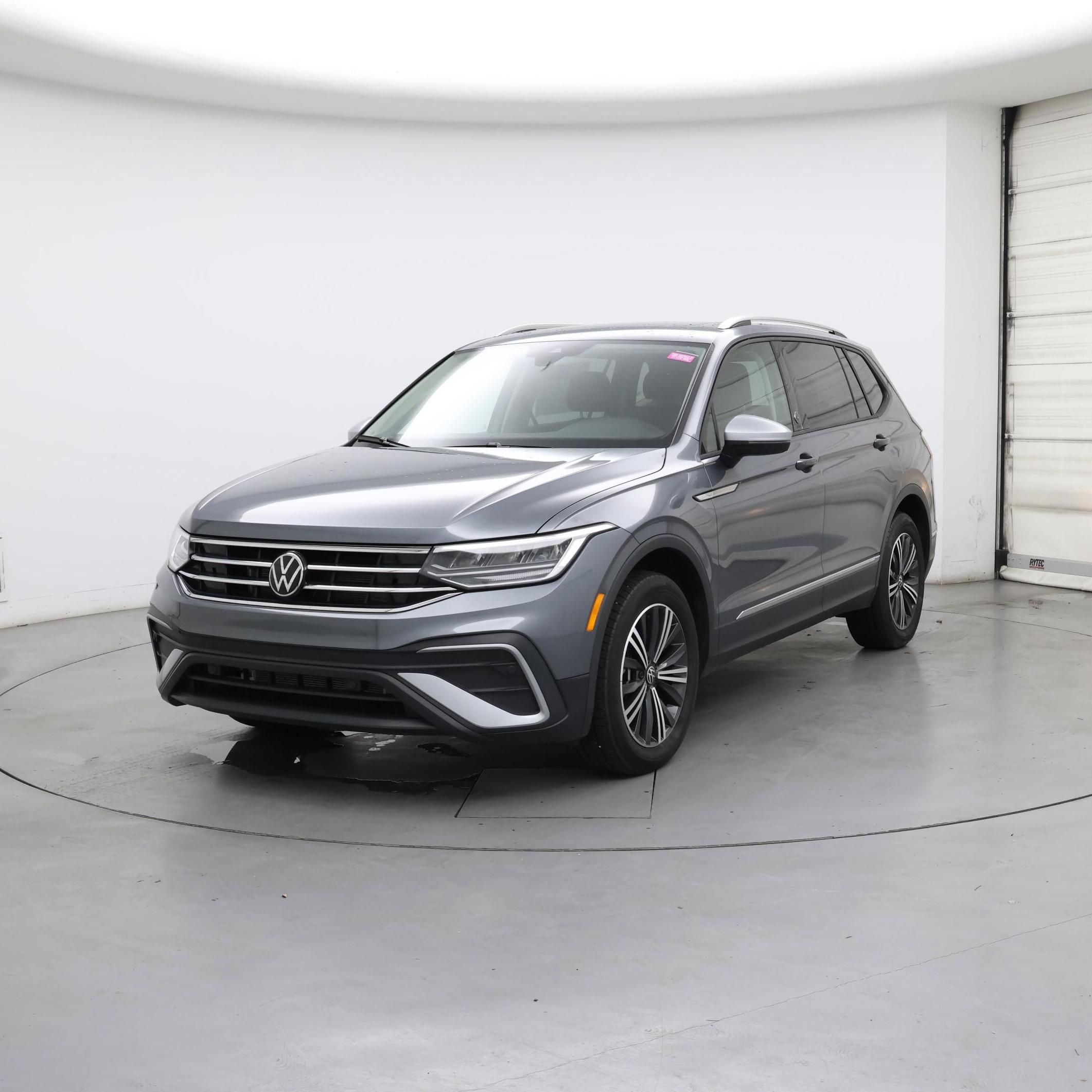 Thumbnail: 2024 Volkswagen Tiguan - 4