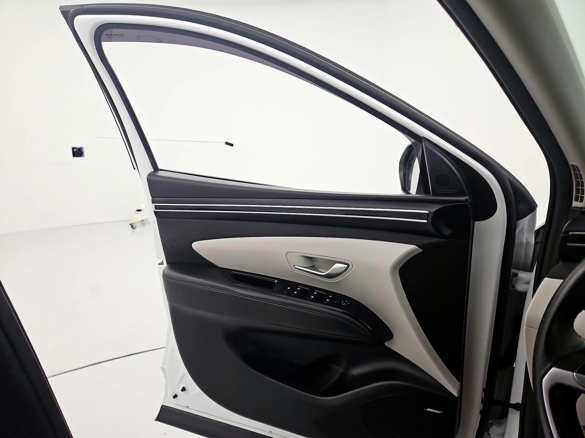 Thumbnail: 2022 Hyundai Tucson - 12