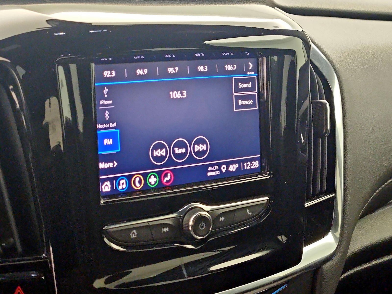 2023 Chevrolet Traverse 1LT - Photo 16