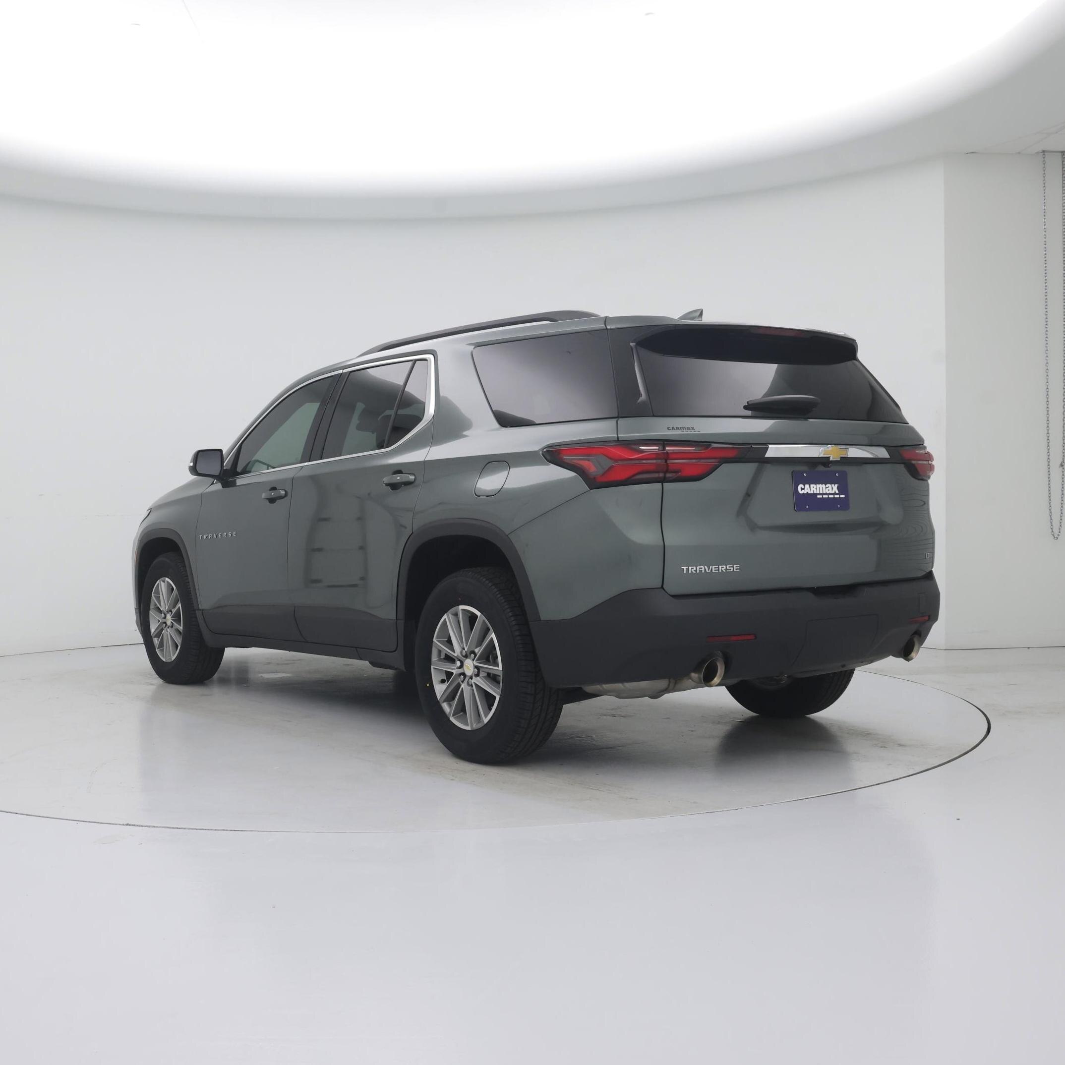 Thumbnail: 2023 Chevrolet Traverse - 2