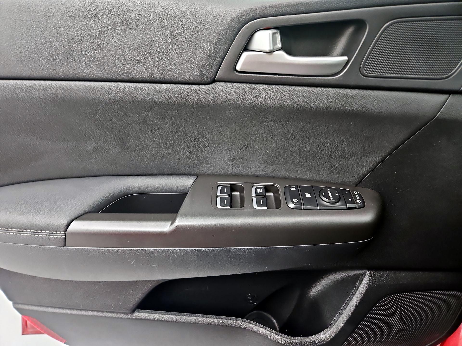 Thumbnail: 2022 Kia Sportage - 12