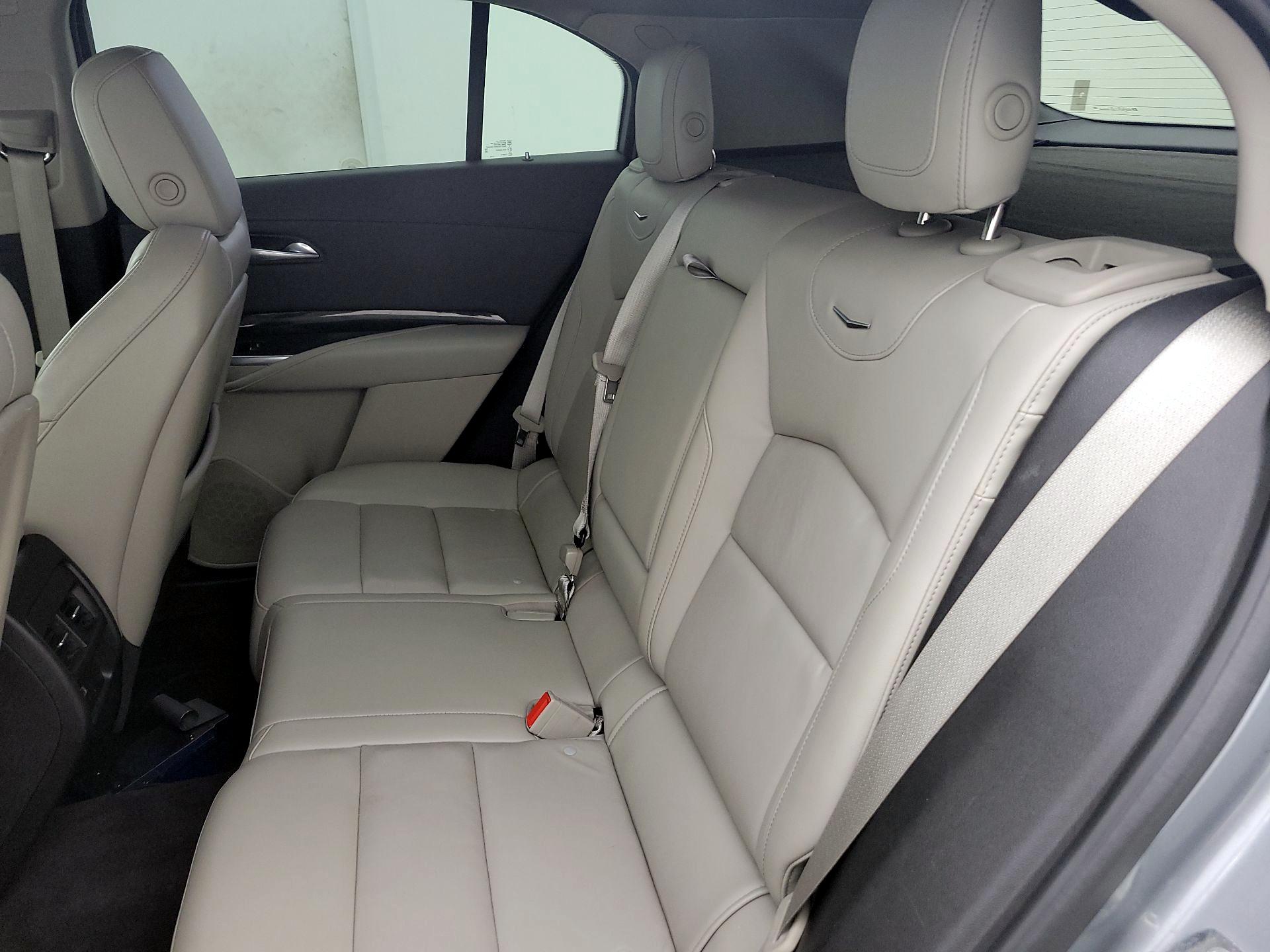 Thumbnail: 2023 Cadillac XT4 - 19