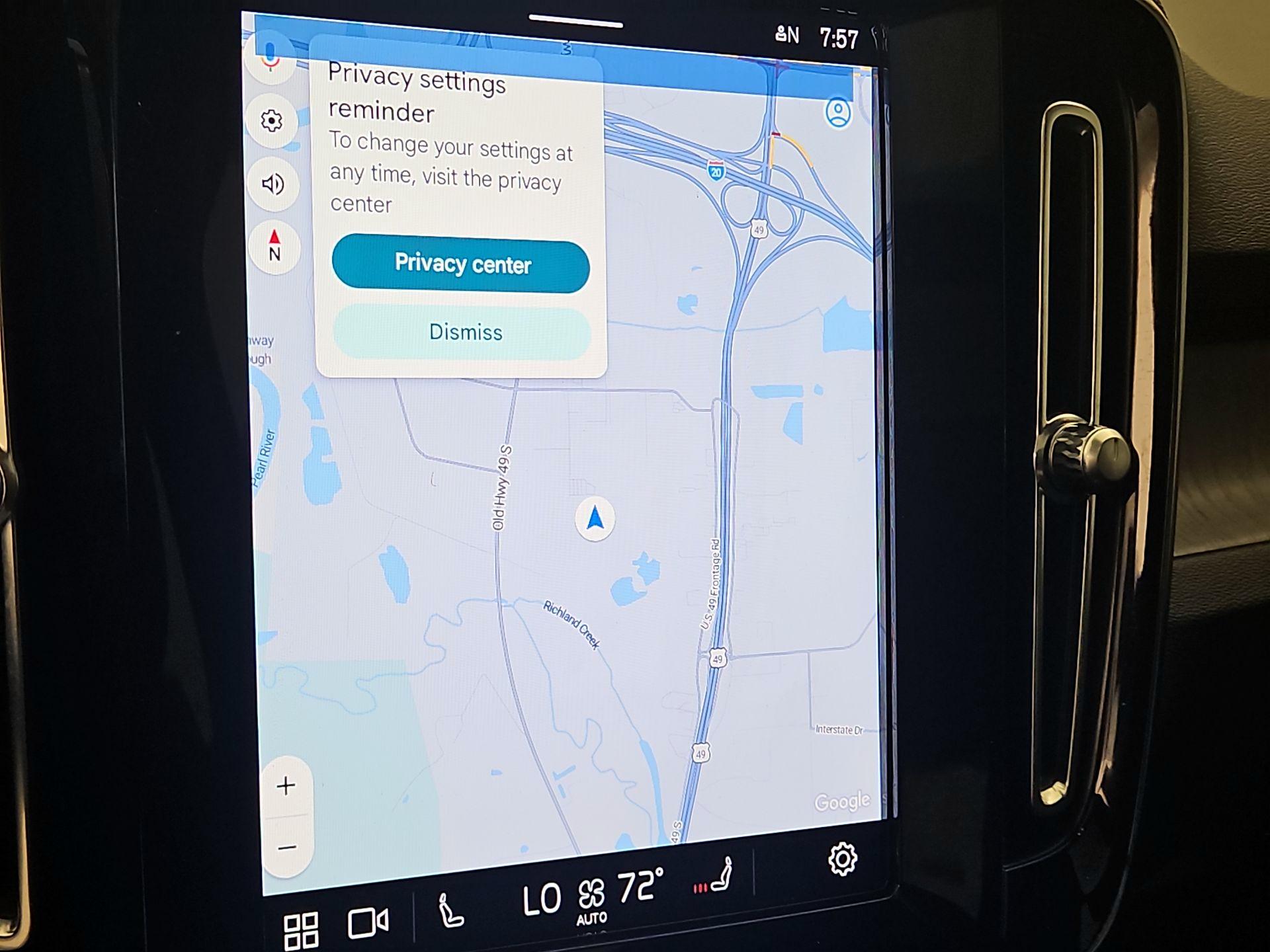 Thumbnail: 2023 Volvo XC40 - 13