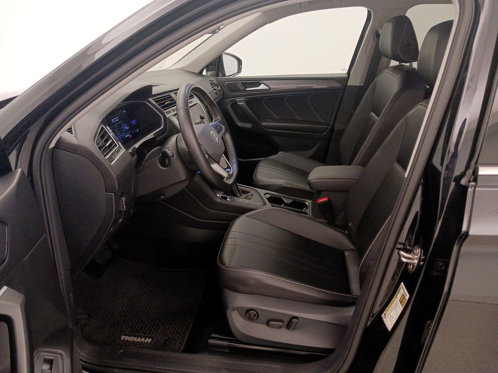 Thumbnail: 2024 Volkswagen Tiguan - 11