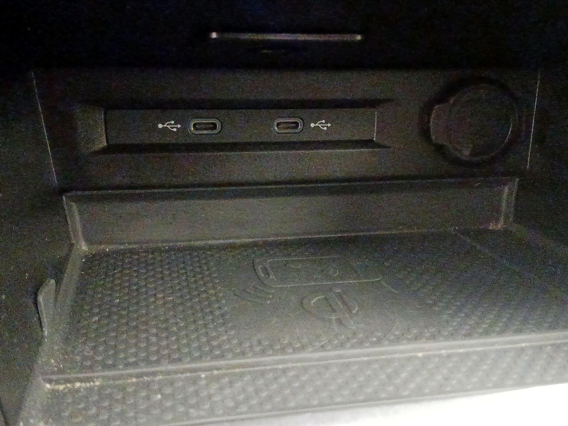 Thumbnail: 2024 Volkswagen Tiguan - 18