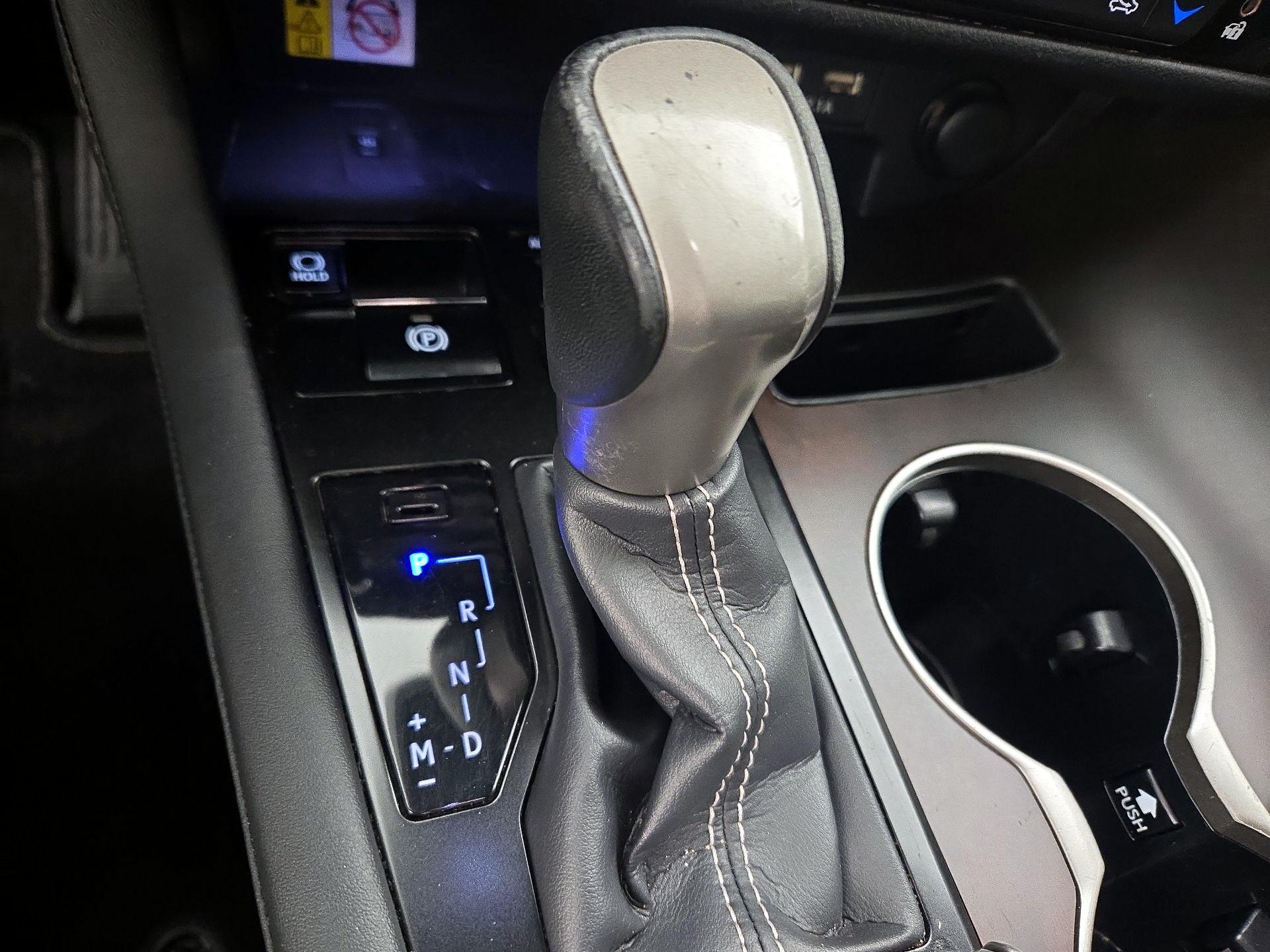 Thumbnail: 2022 Lexus RX - 17