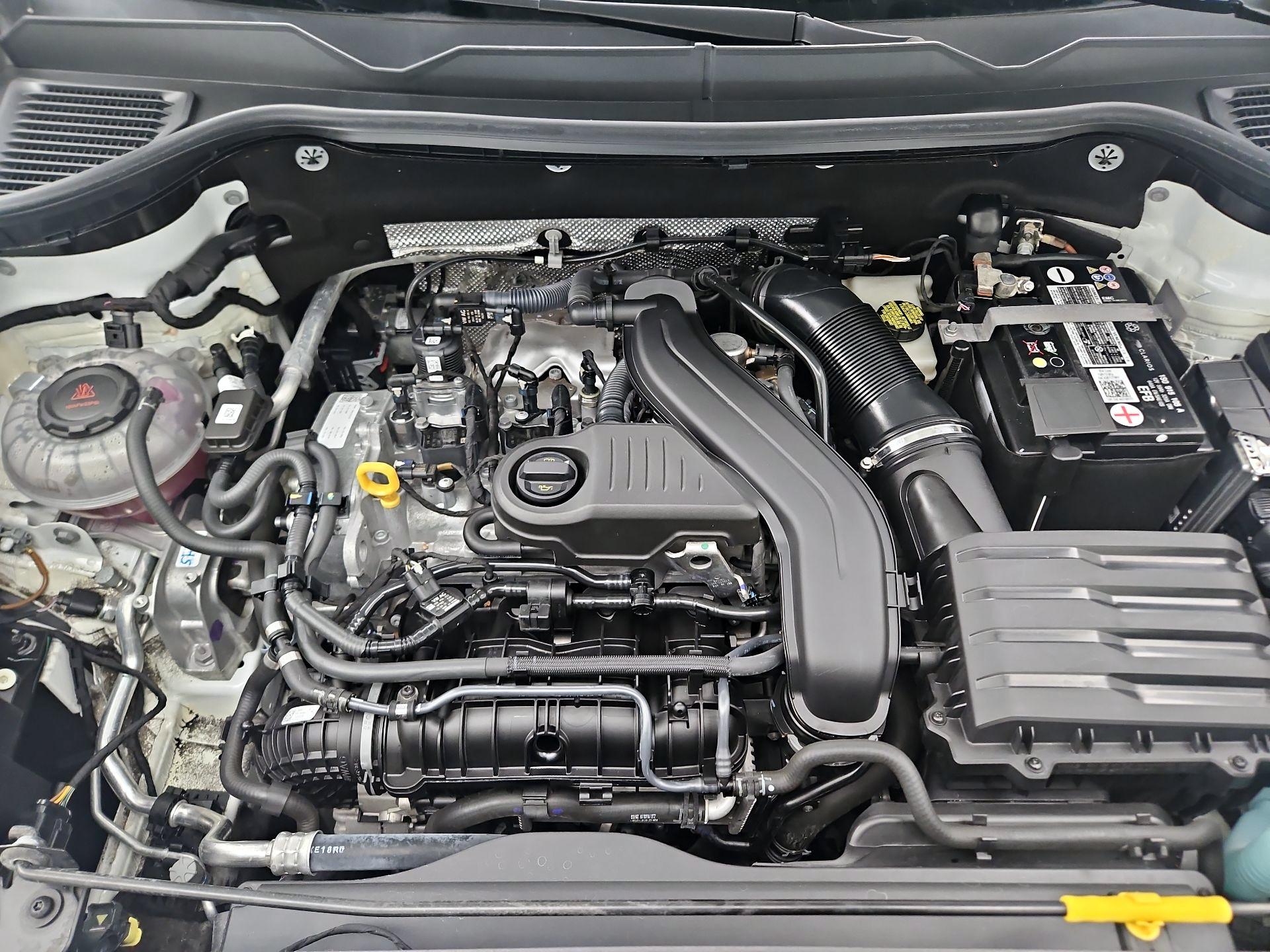 Thumbnail: 2022 Volkswagen Taos - 18