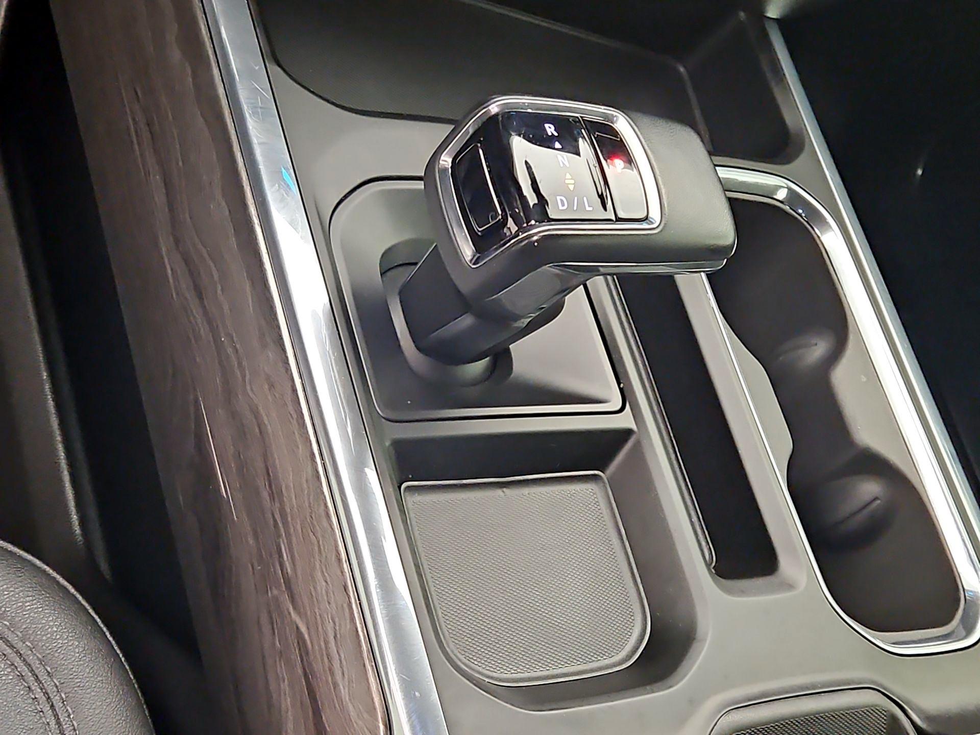 Thumbnail: 2024 Chevrolet Silverado 1500 - 17