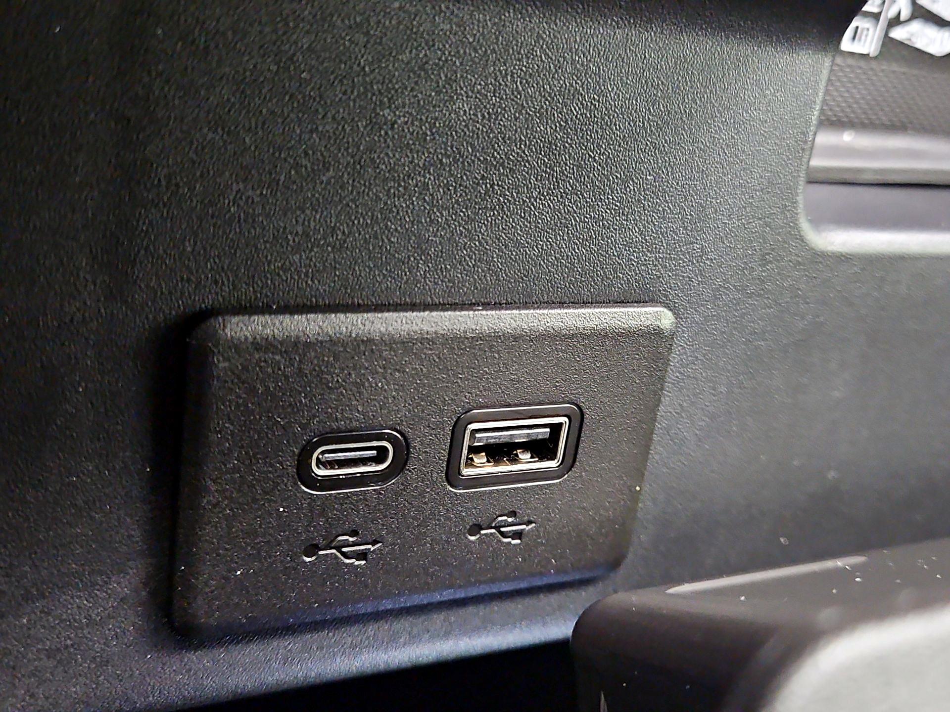 Thumbnail: 2024 Chevrolet Silverado 1500 - 18