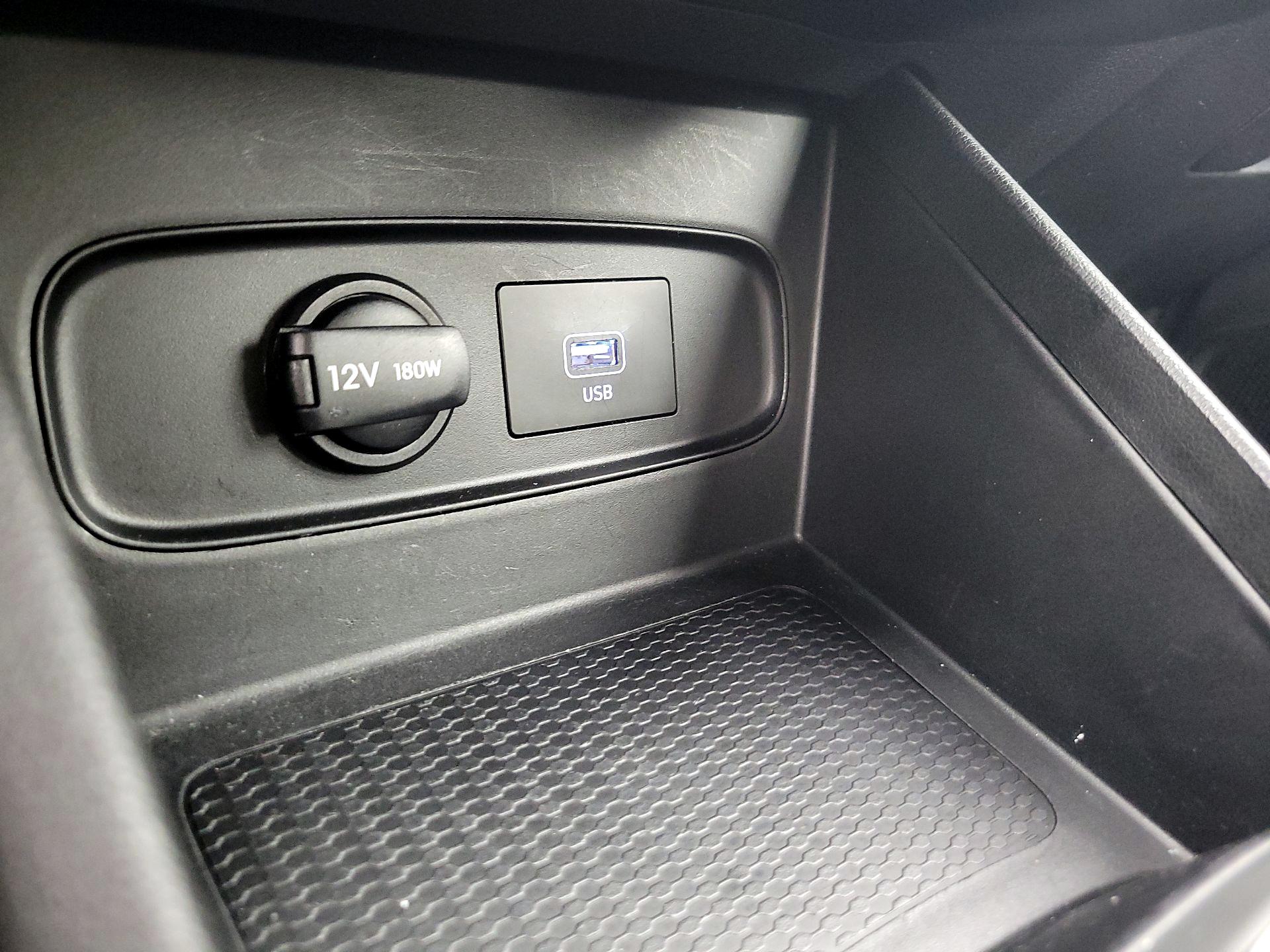 Thumbnail: 2020 Hyundai Venue - 18