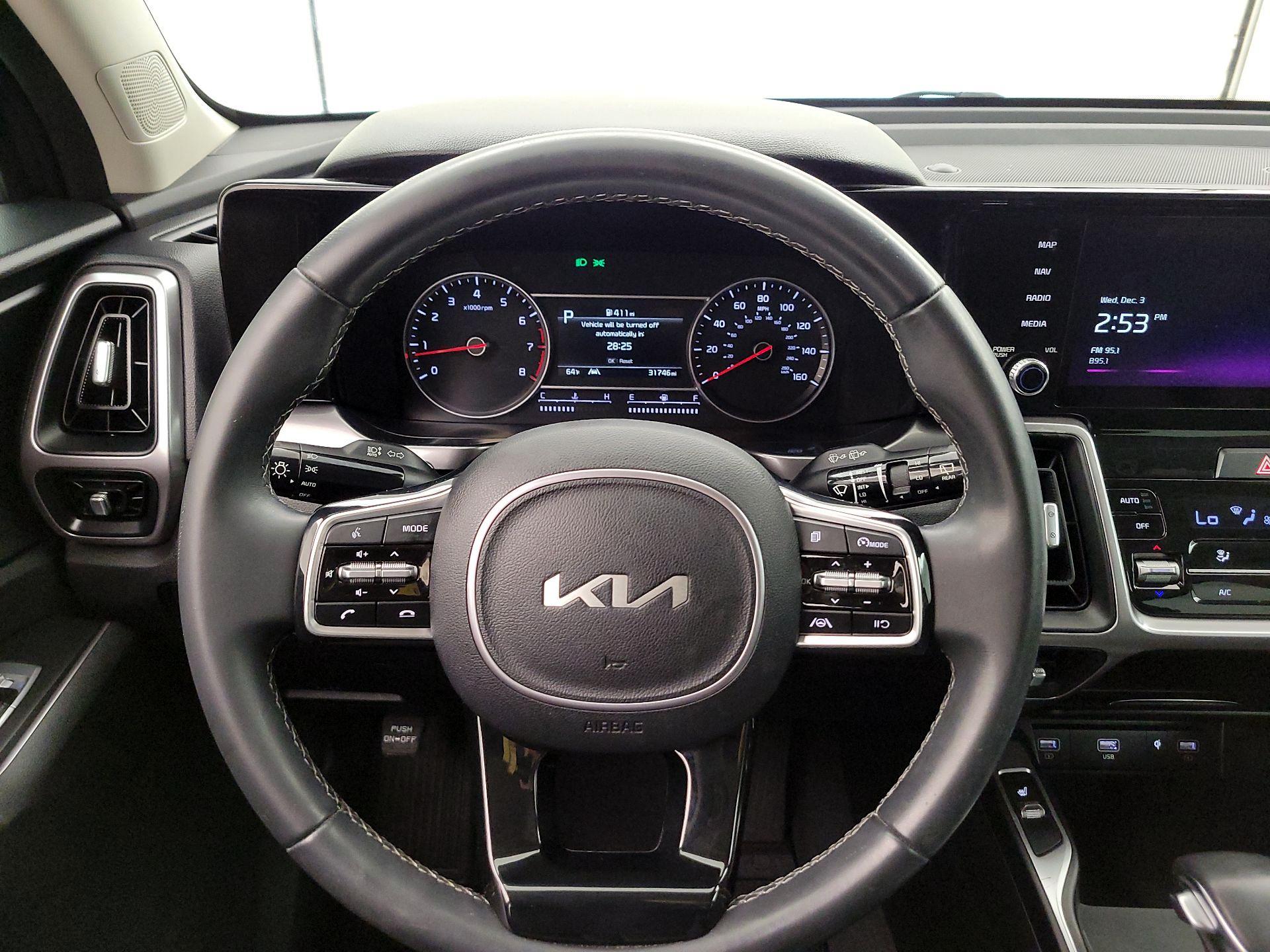 Thumbnail: 2023 Kia Sorento - 10