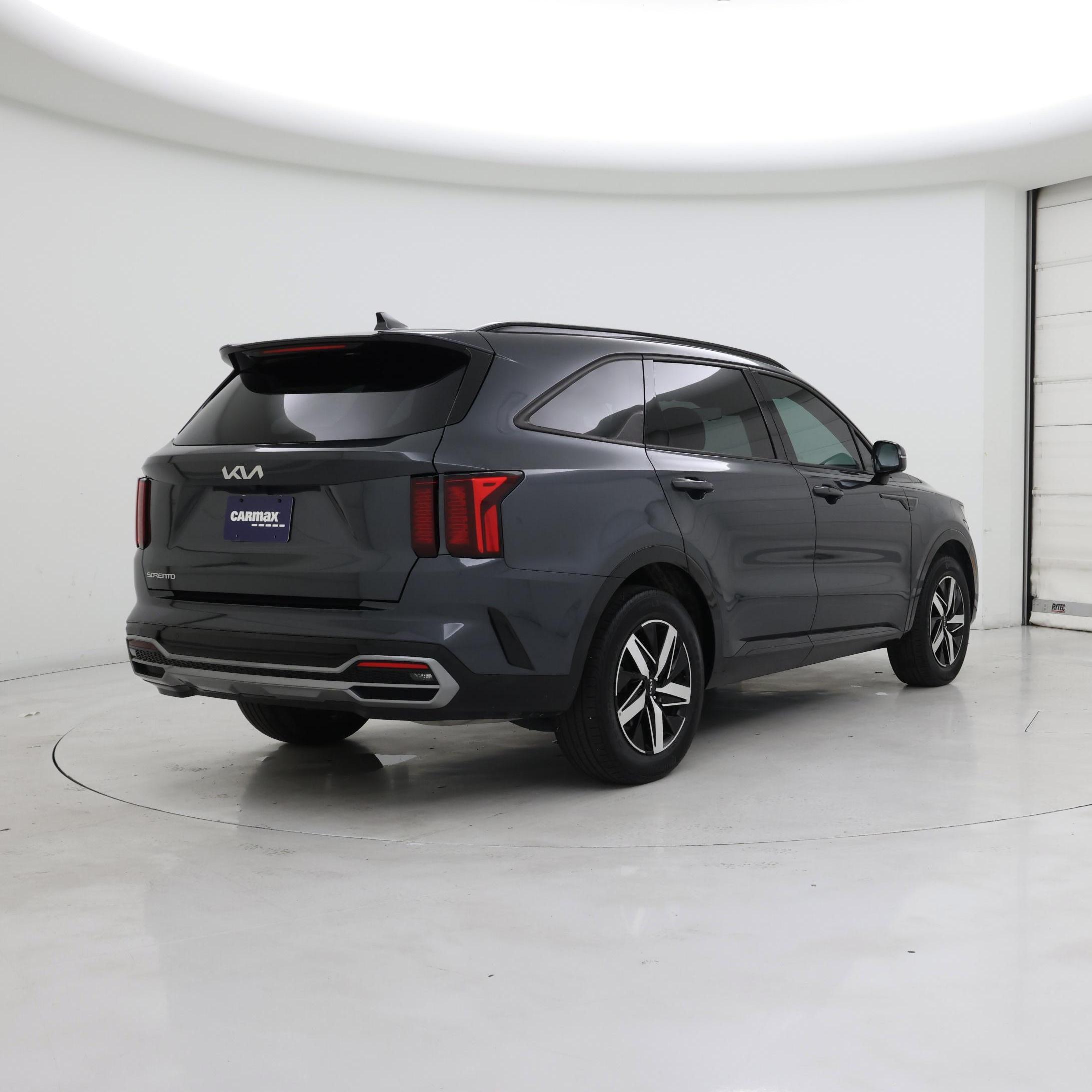 Thumbnail: 2023 Kia Sorento - 8