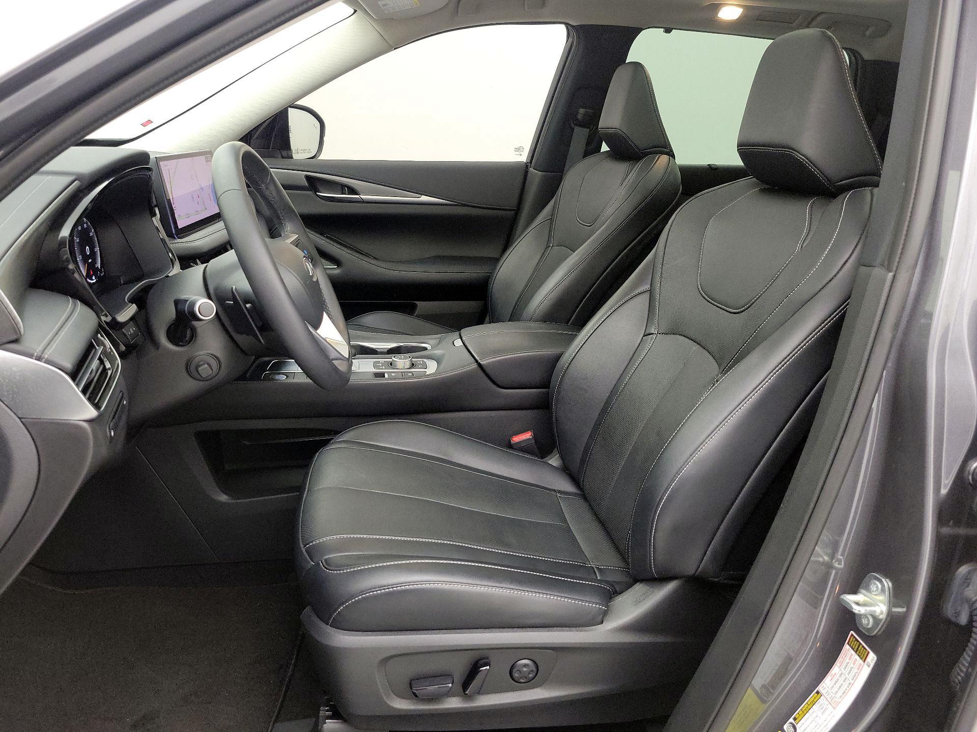 Thumbnail: 2023 INFINITI QX60 - 11