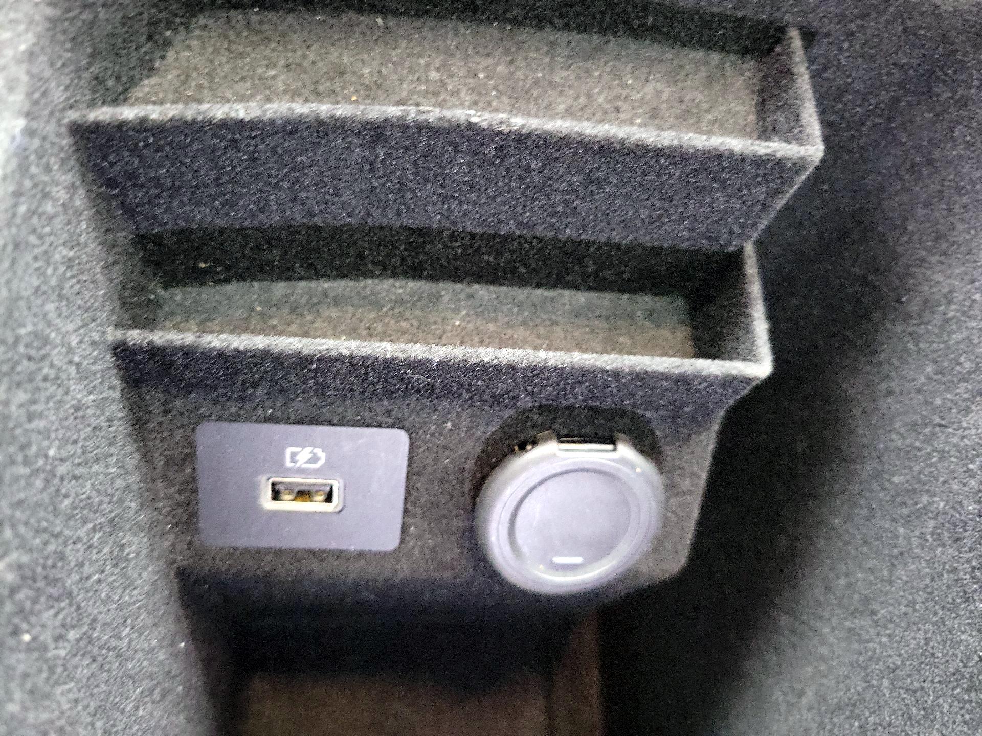 Thumbnail: 2023 INFINITI QX60 - 19