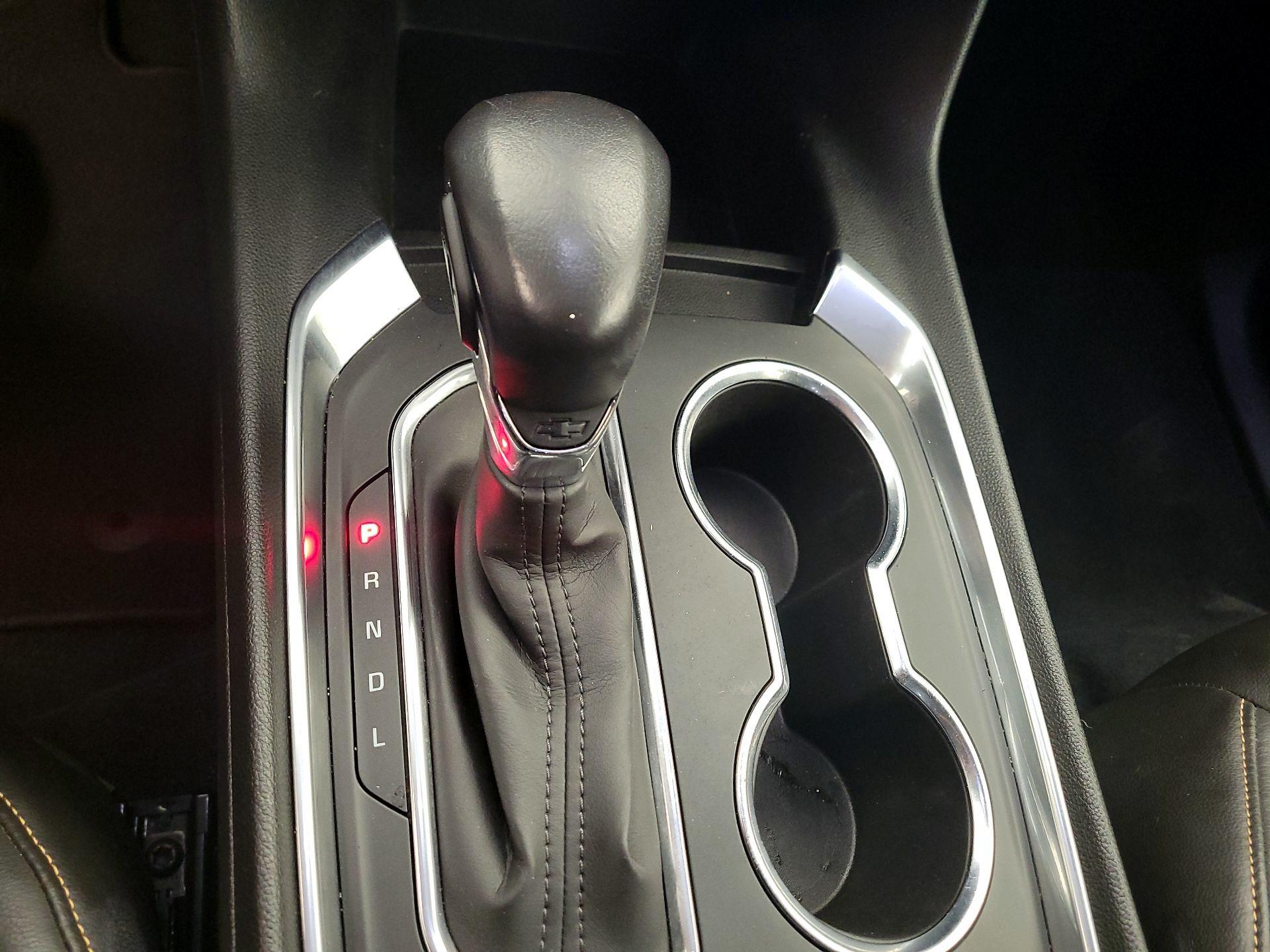 Thumbnail: 2021 Chevrolet Traverse - 15