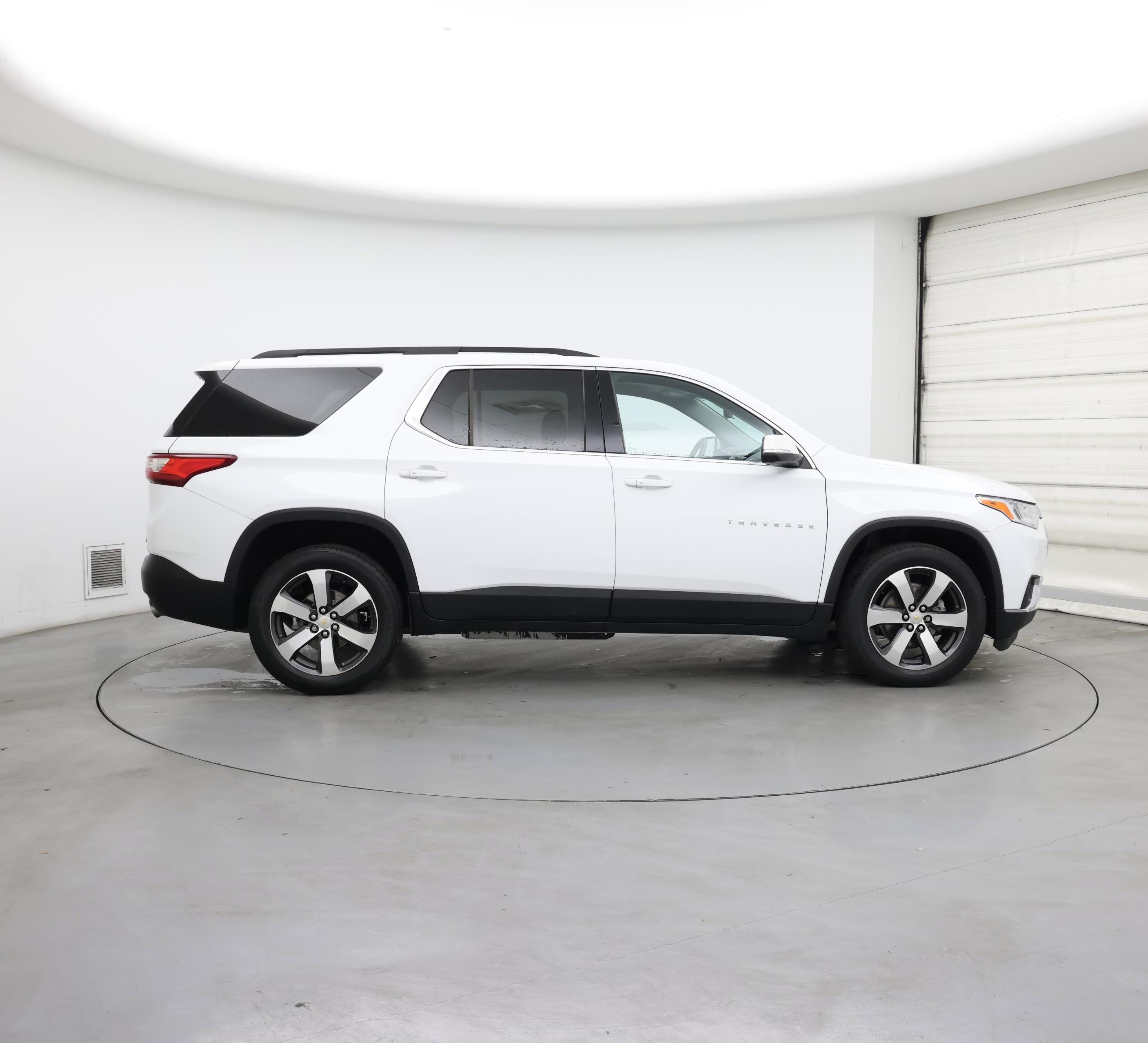 Thumbnail: 2021 Chevrolet Traverse - 7