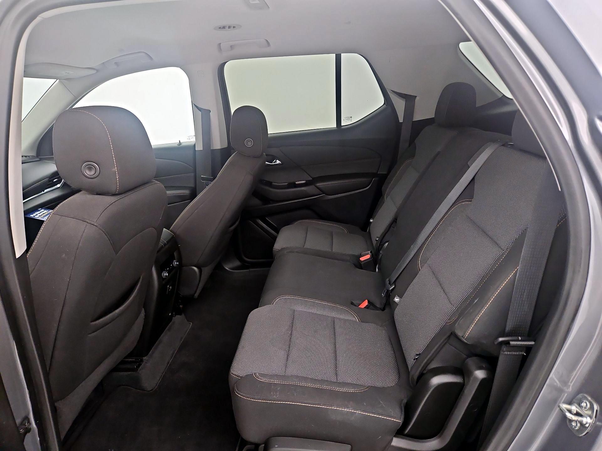 Thumbnail: 2020 Chevrolet Traverse - 19