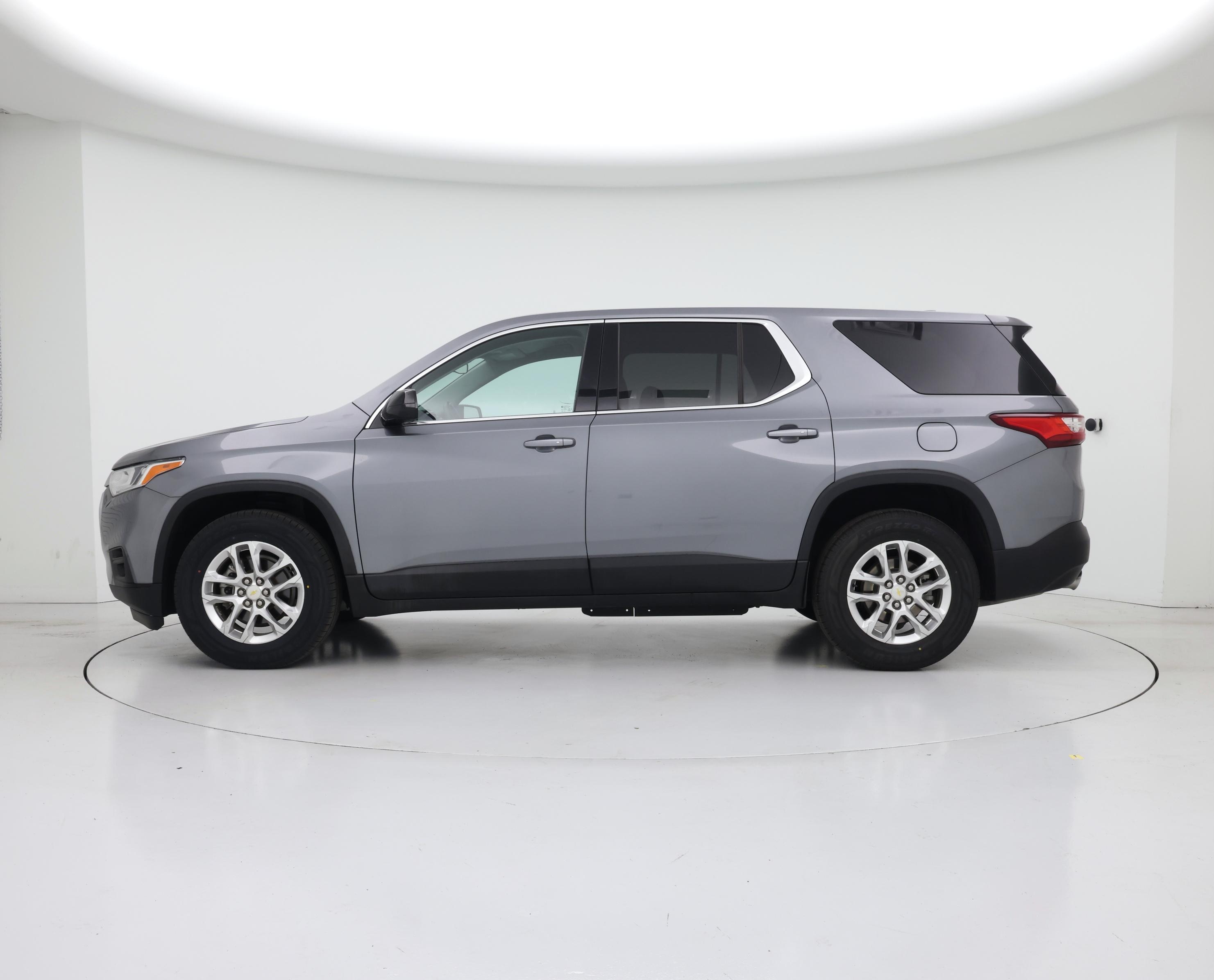 Thumbnail: 2020 Chevrolet Traverse - 3