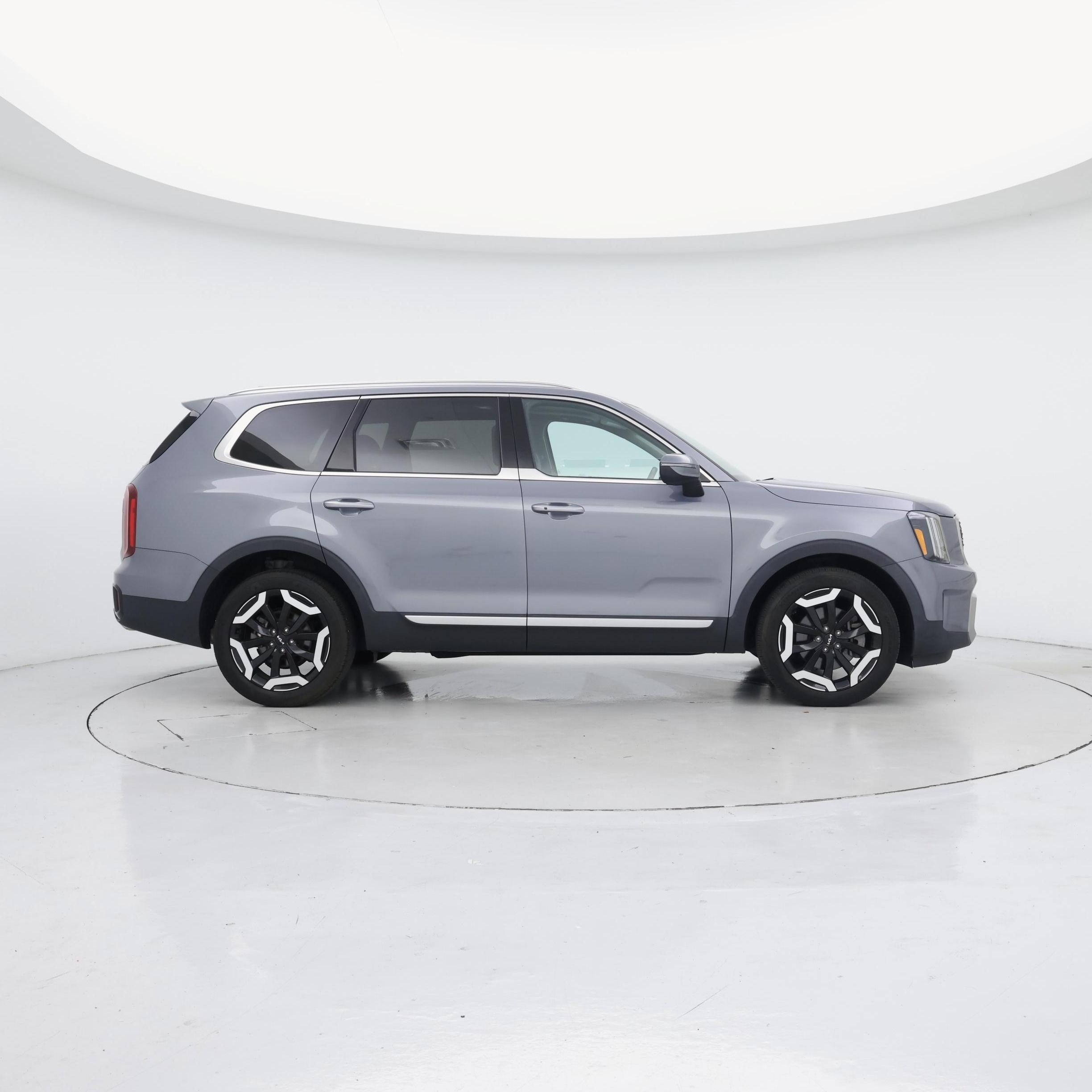 Thumbnail: 2023 Kia Telluride - 7