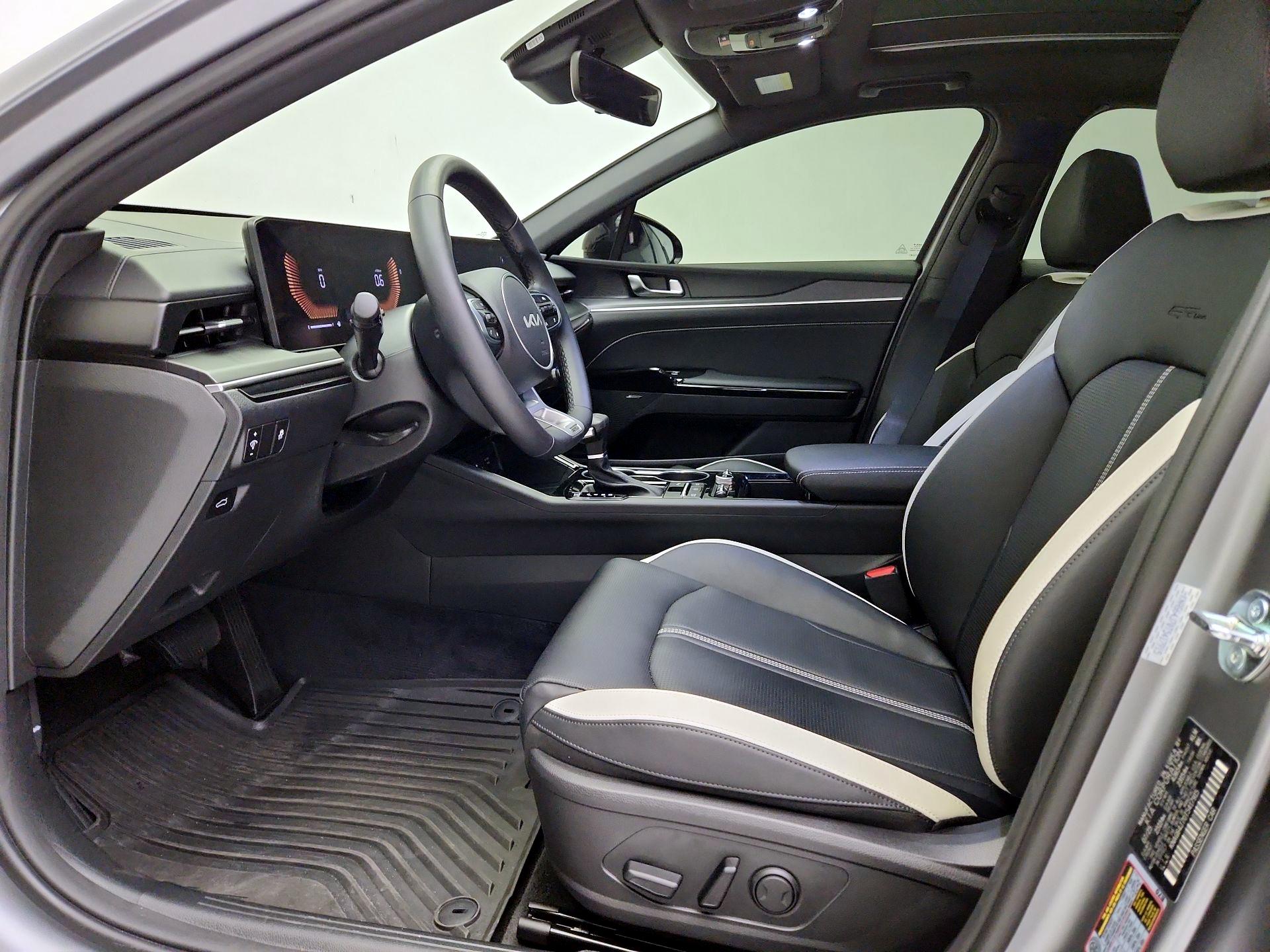 Thumbnail: 2026 Kia K5 - 11