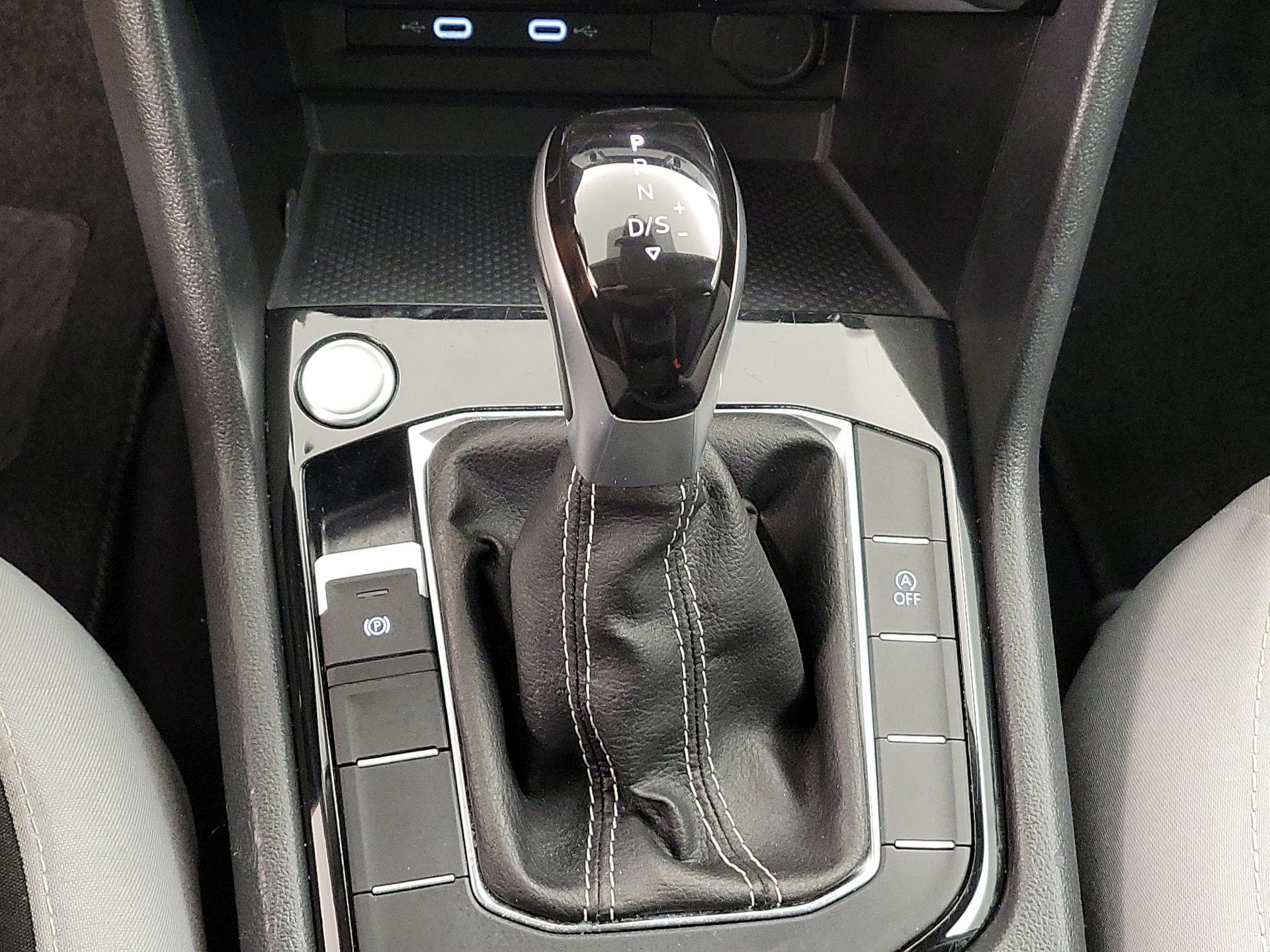 Thumbnail: 2024 Volkswagen Taos - 17