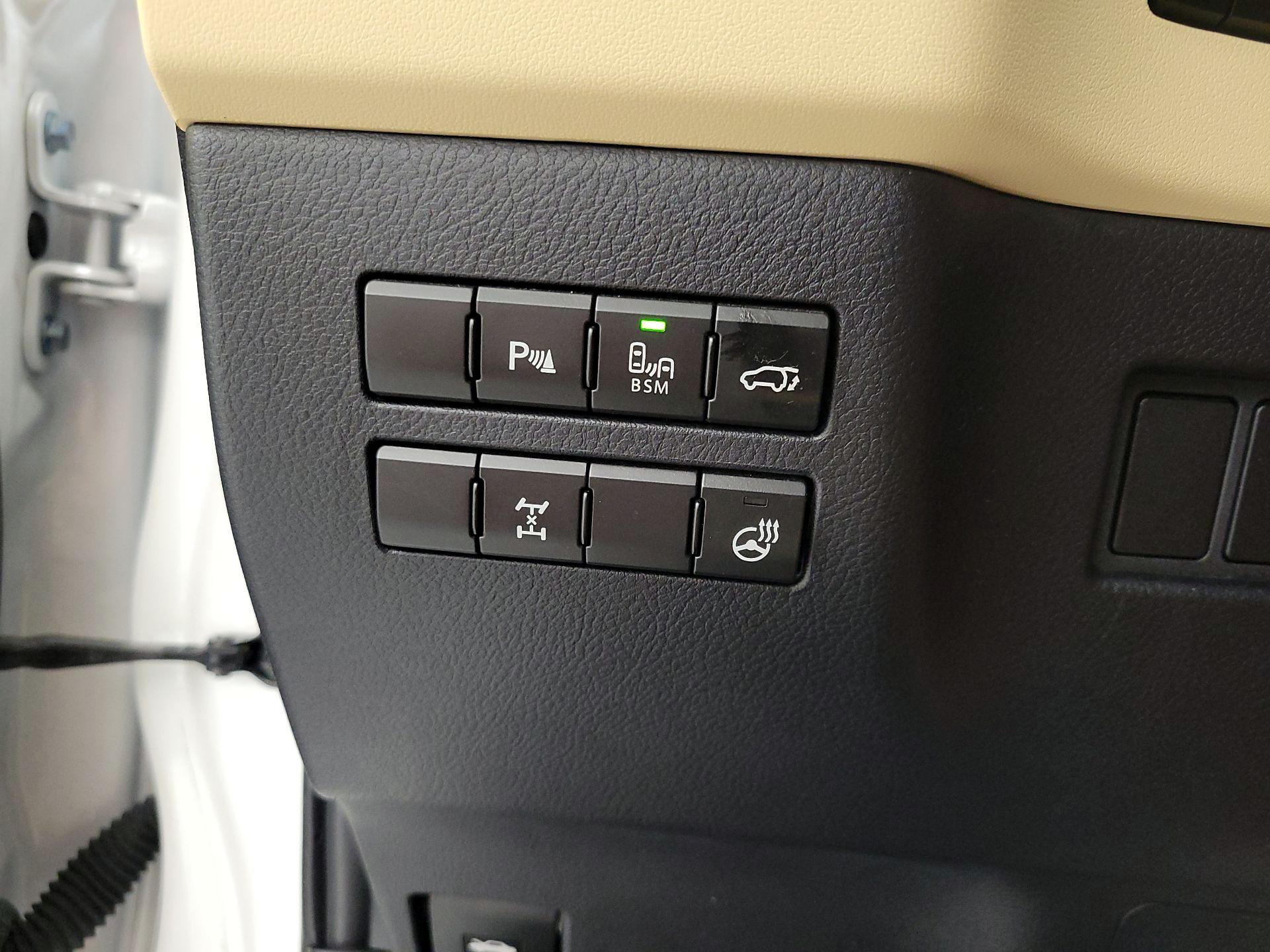 Thumbnail: 2016 Lexus NX - 13