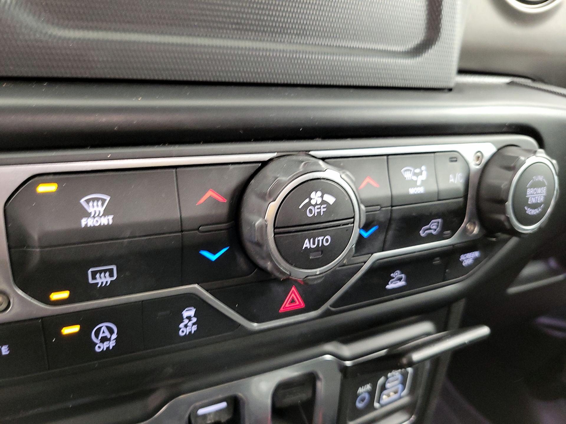 Thumbnail: 2022 Jeep Wrangler - 16