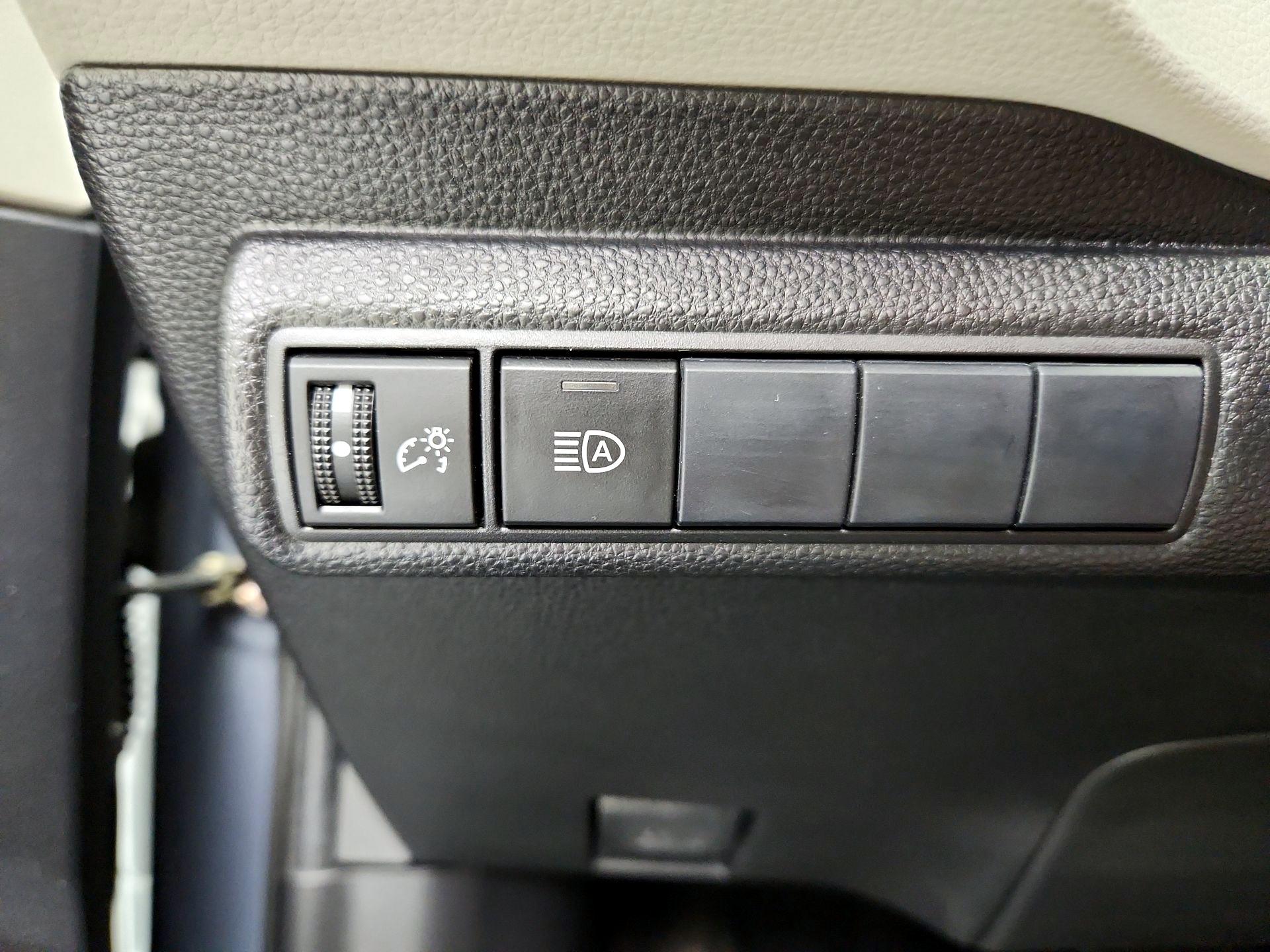 Thumbnail: 2020 Toyota Corolla - 13