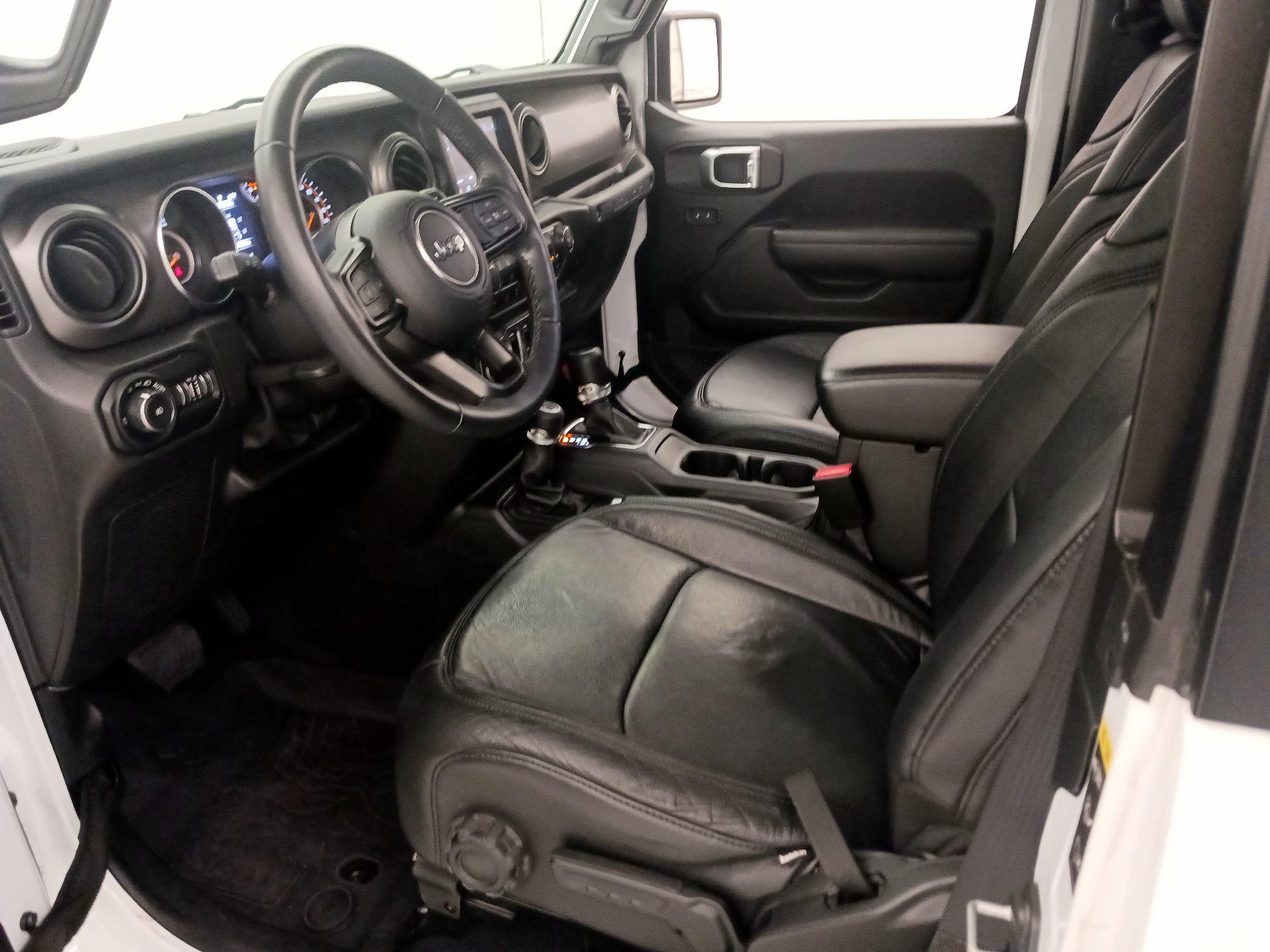 Thumbnail: 2022 Jeep Wrangler - 11