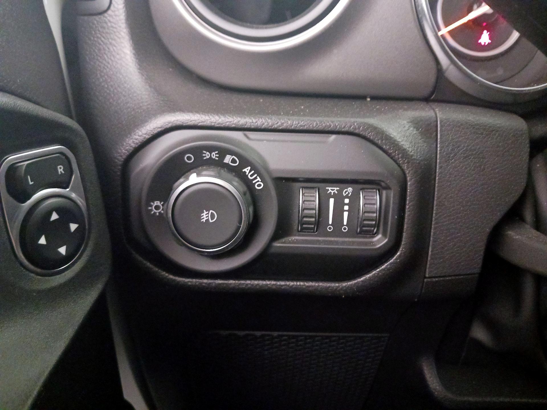 Thumbnail: 2022 Jeep Wrangler - 13