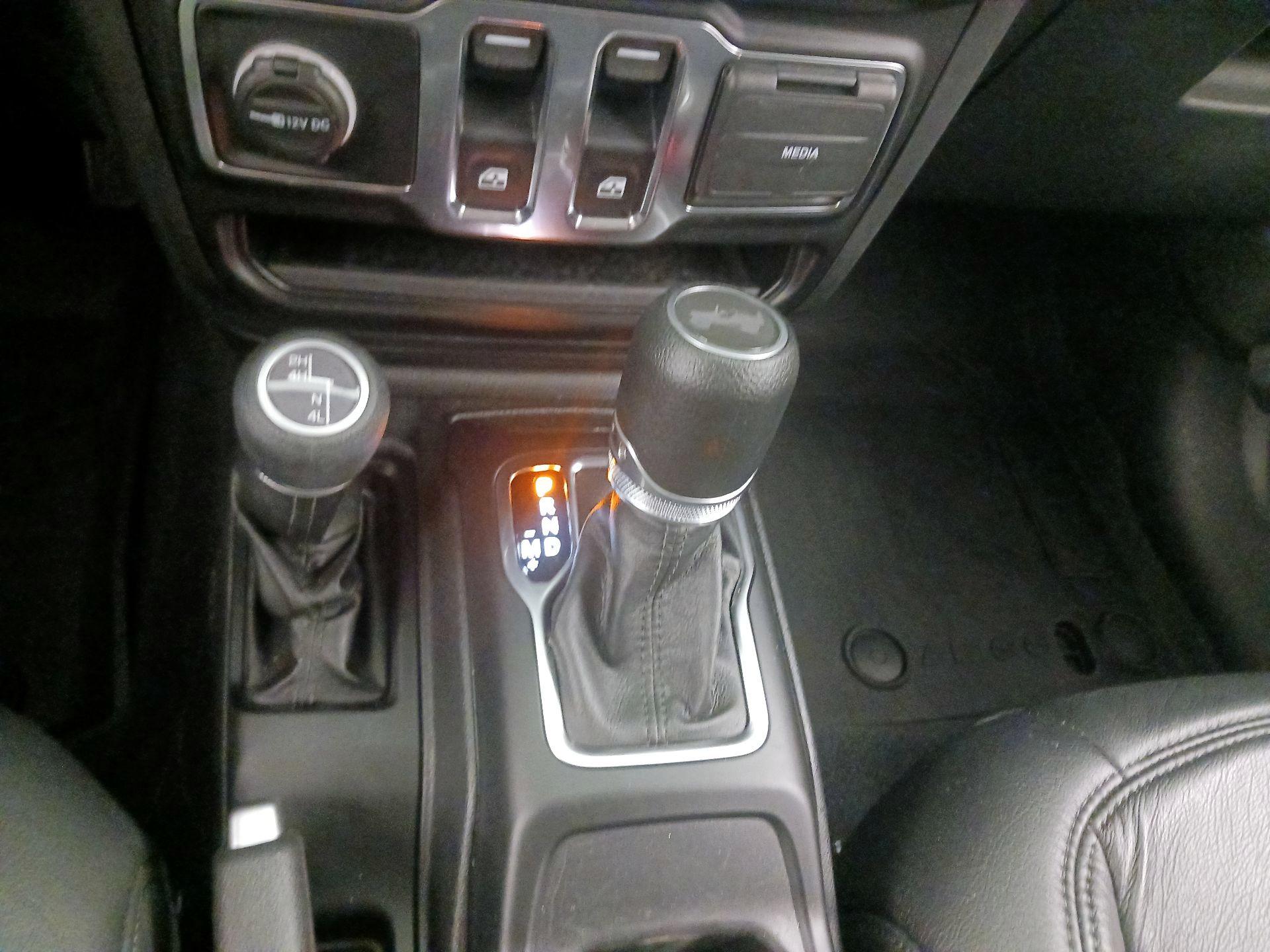 Thumbnail: 2022 Jeep Wrangler - 17