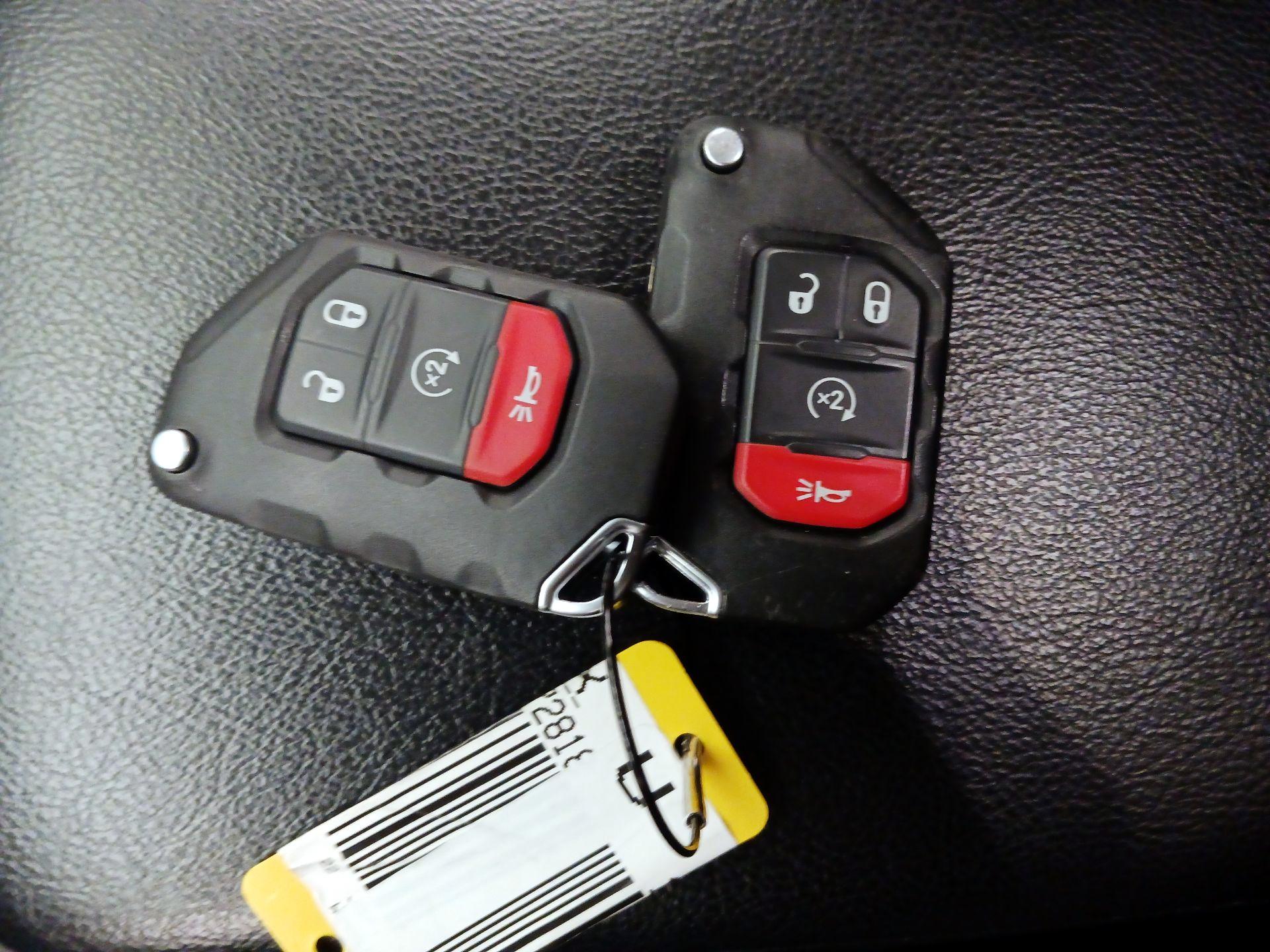 Thumbnail: 2022 Jeep Wrangler - 18