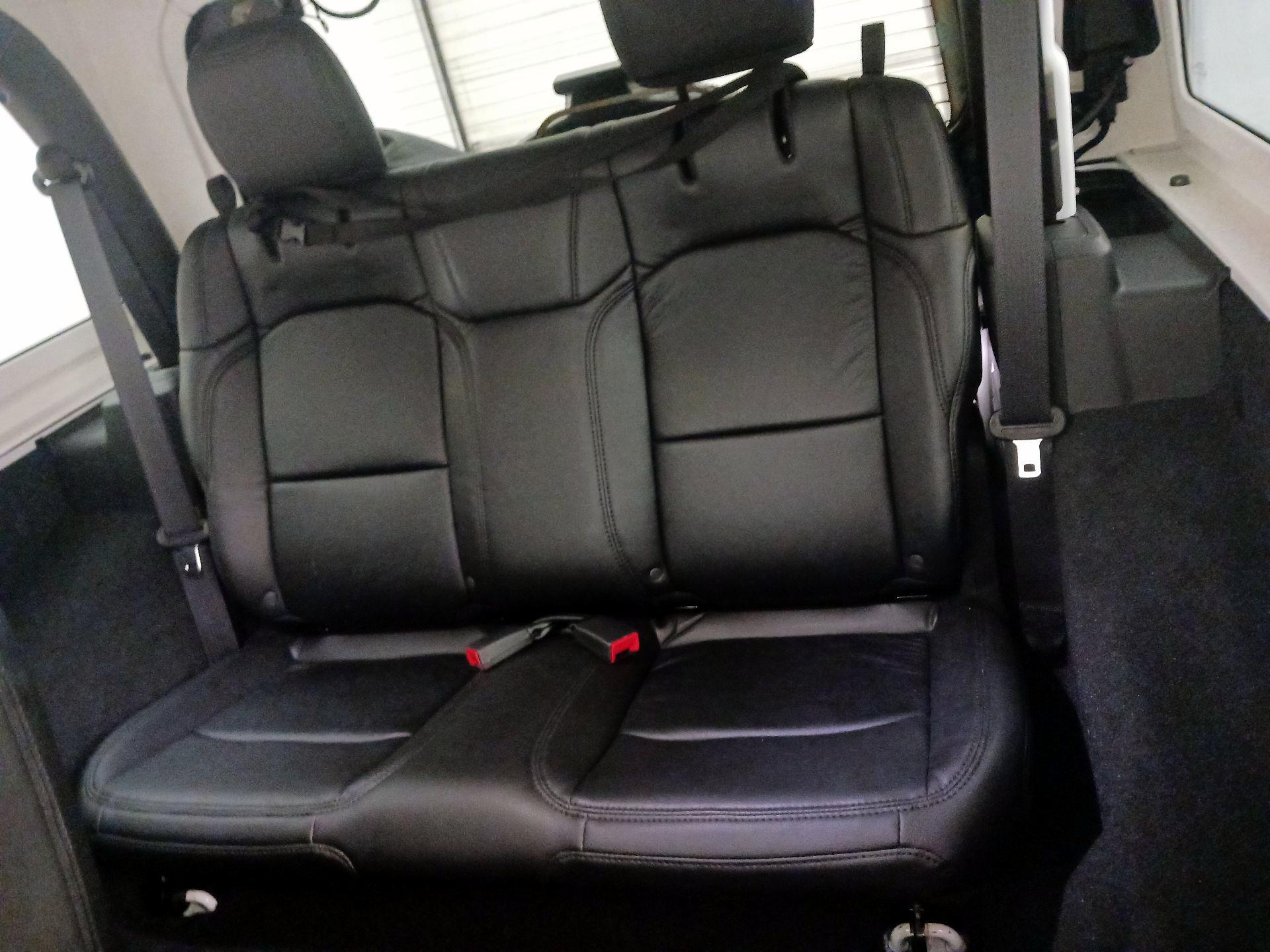 Thumbnail: 2022 Jeep Wrangler - 19