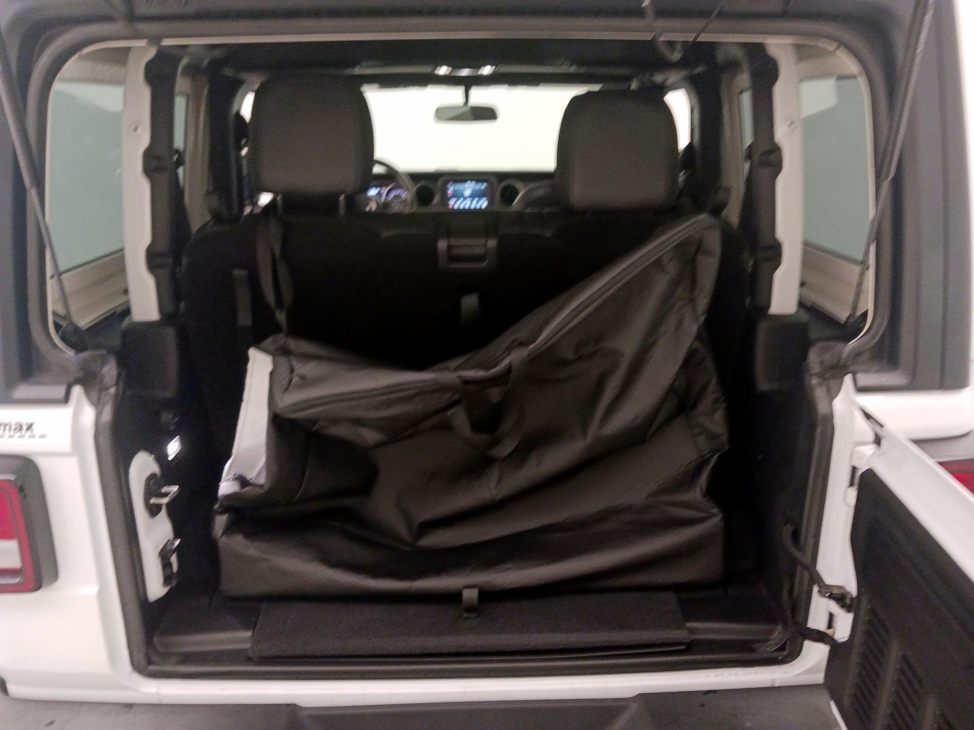 Thumbnail: 2022 Jeep Wrangler - 20