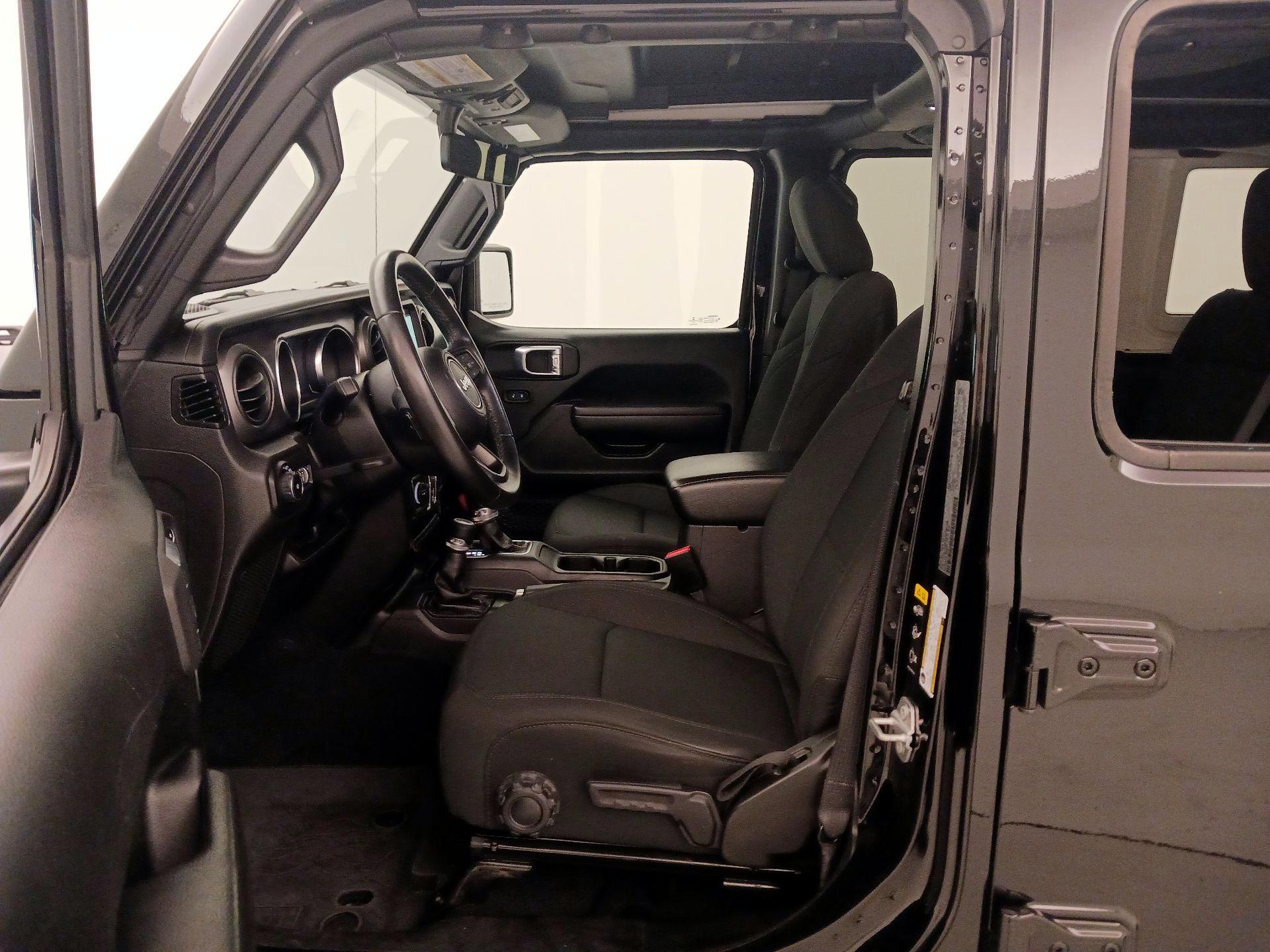 Thumbnail: 2022 Jeep Wrangler - 11